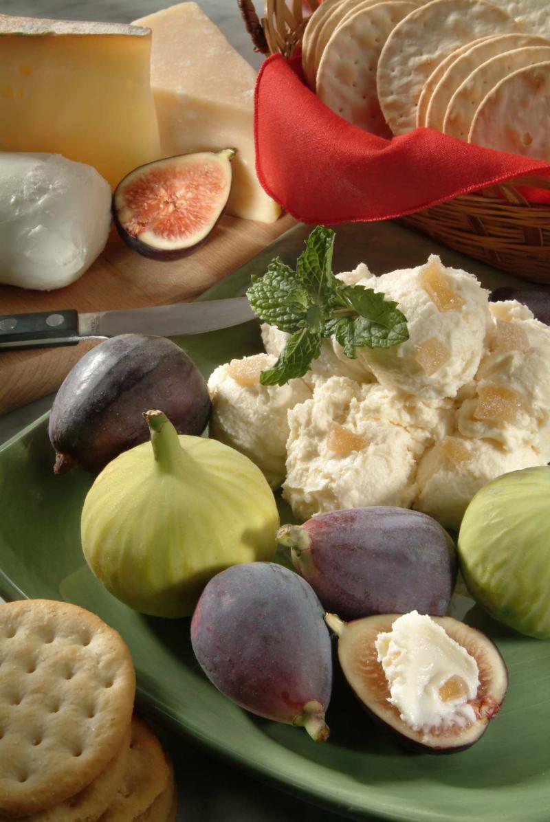 <p>The Canadian Press files</p></p><p>Figs with Mascarpone cheese. </p>