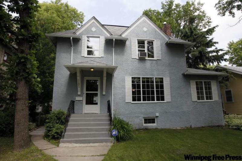 285 Maplewood Avenue in Riverview 