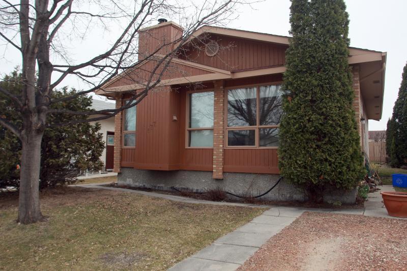 SOLD / OFFERED 0305 Winnipeg Free Press Homes