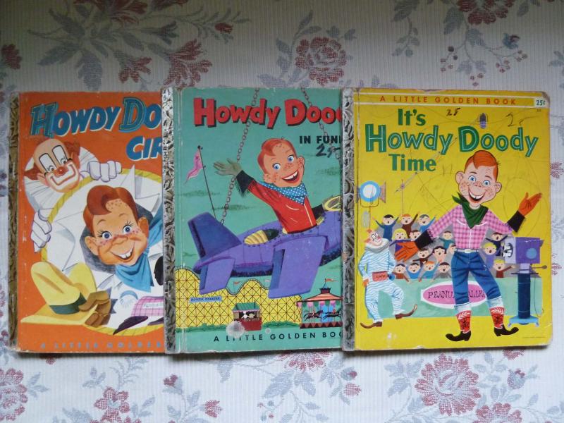 <p>Photos by Laurie Mustard / Winnipeg Free Press</p><p>Looking through your possessions can remind you of memorable moments, such as one reader who, as a child, was thrown out of a taping of the Howdy Doody Show.</p>