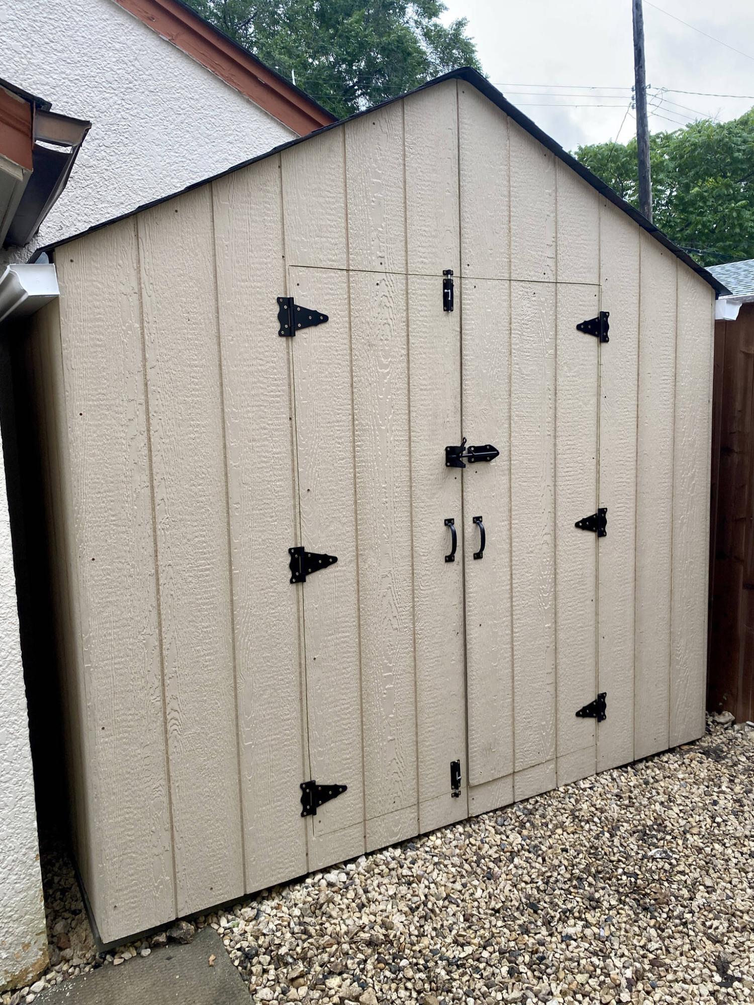  <p>MARC LABOSSIERE PHOTOS / FREE PRESS</p>
                                <p>This four-by-eight-foot shed is nestled in a convenient location adjacent to the family&rsquo;s garage.</p> 