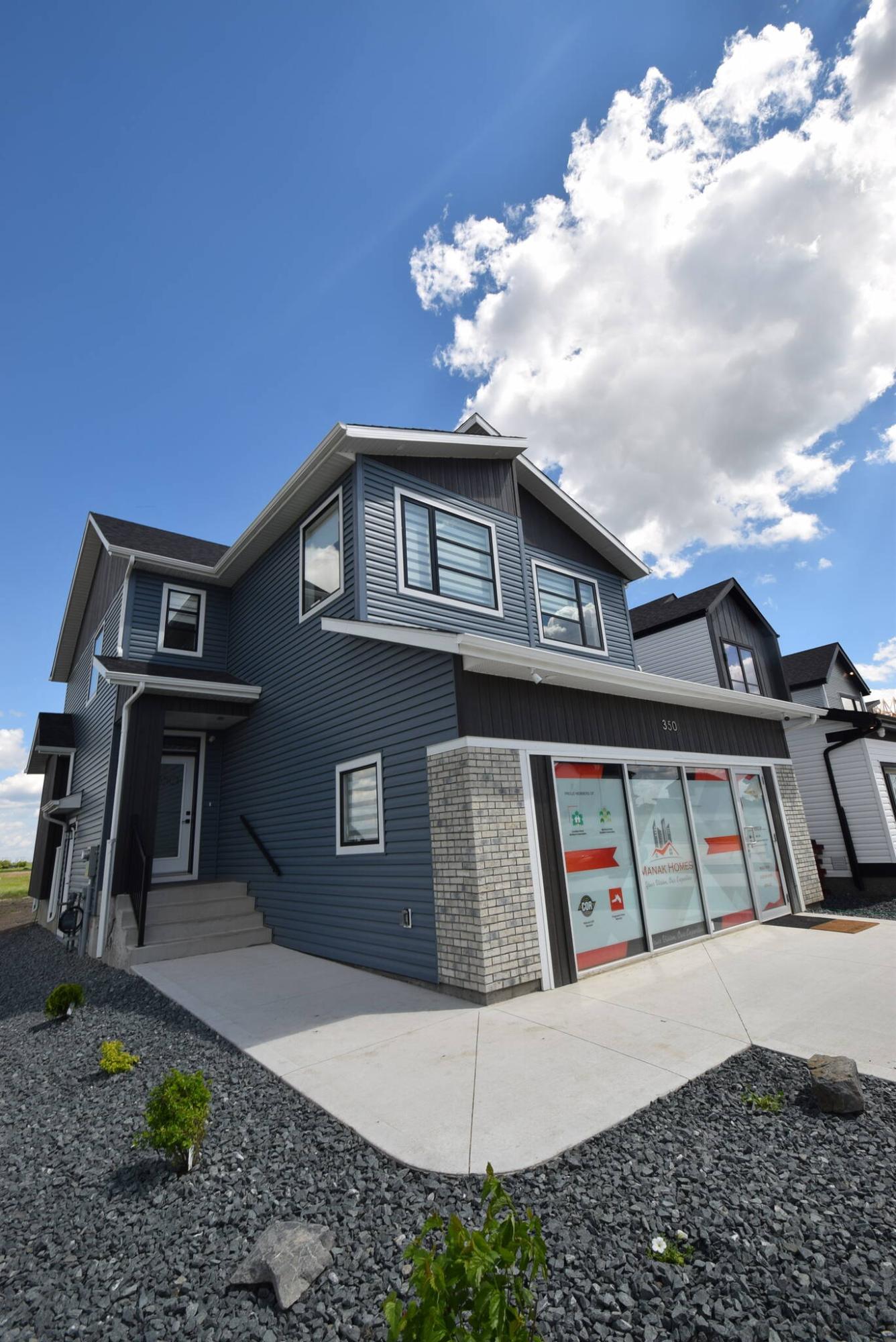  <p>Todd Lewys / Free Press</p>
                                <p>The 1,690 sq. ft. Averland design is loaded with livability, style and luxury.</p> 