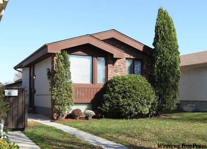 Sold & Offered Oct. 92010 Winnipeg Free Press Homes