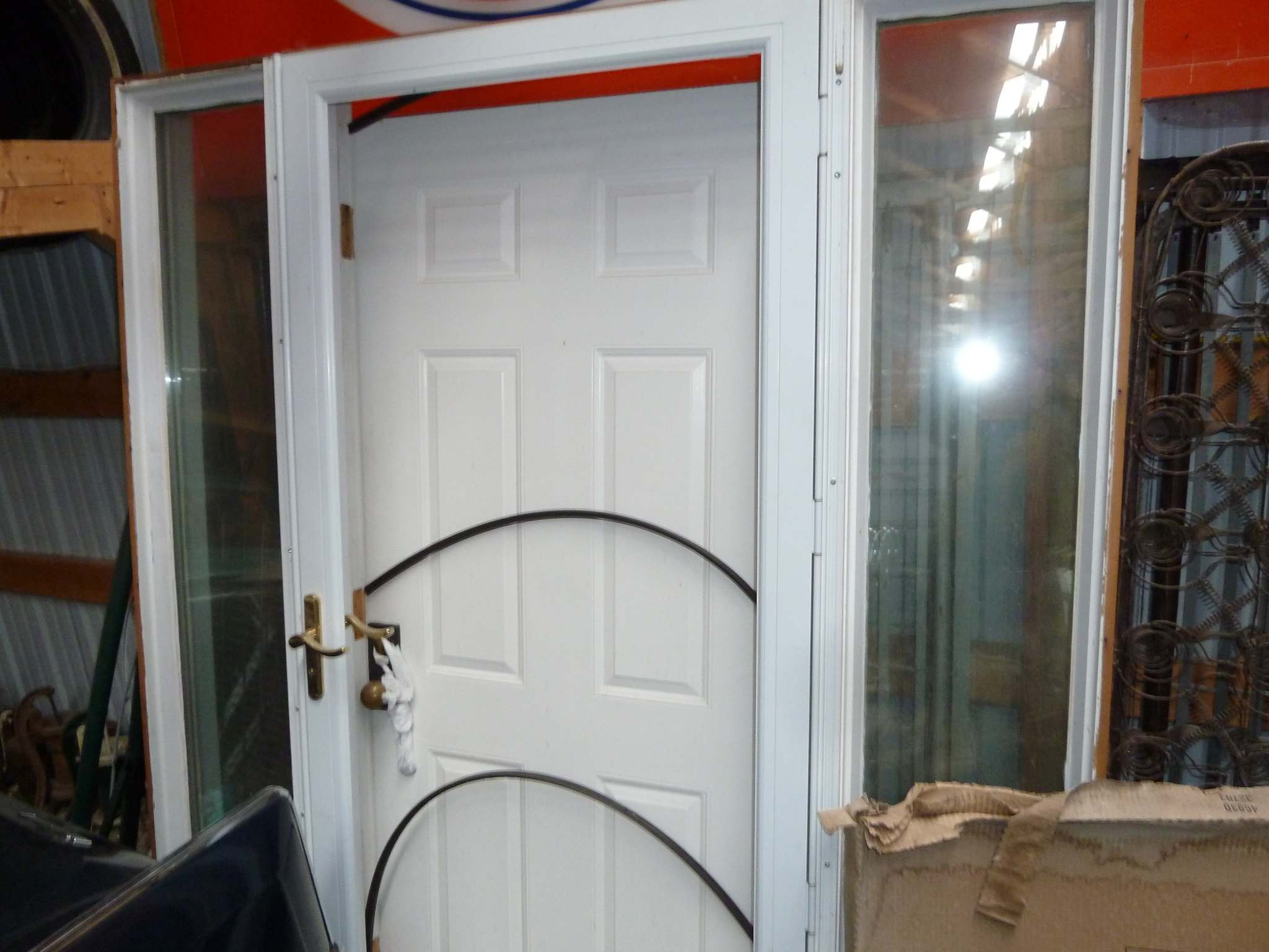 <p>Laurie Mustard / Winnipeg Free Press</p><p>Someone was actually throwing this perfectly good door-and-window unit away. Laurie Mustard couldn’t refuse the refuse. </p>