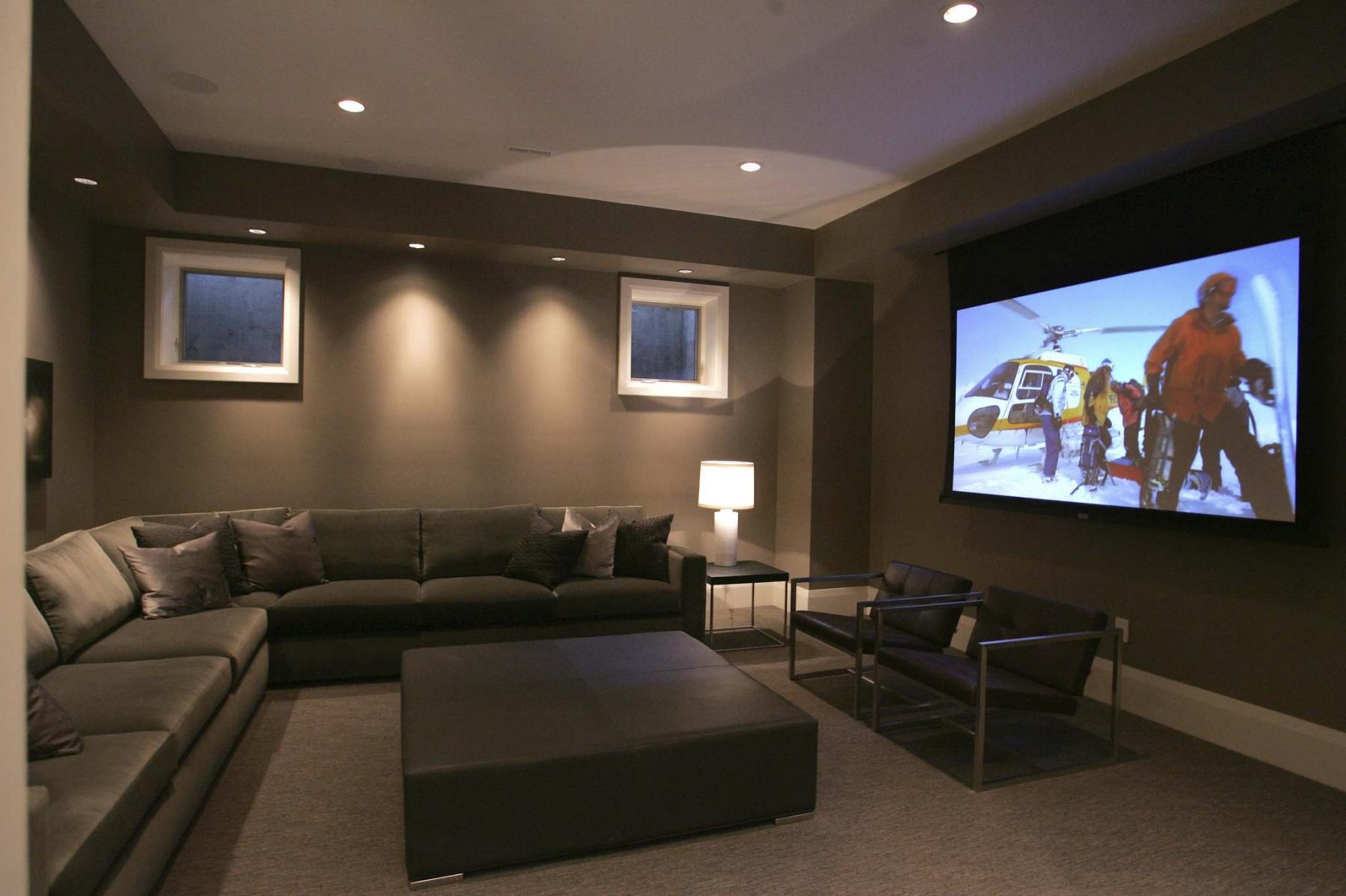 <p>Ted Jacob / Calgary Herald files</p><p>Proper vapour barrier and insulation is critical when finishing a basement.</p>