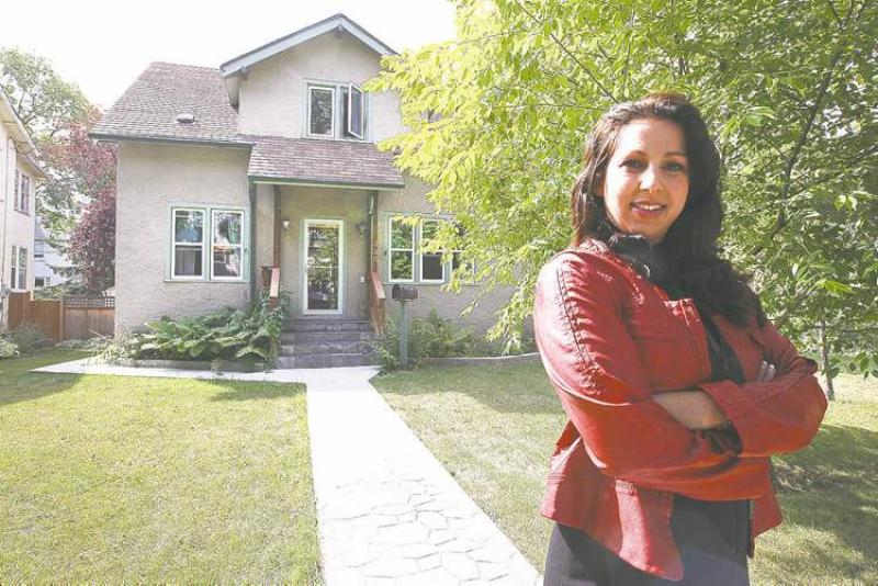 Alison Maharaj of Century 21 Bachman & Associates at 330 Bartlett Ave in Riverview