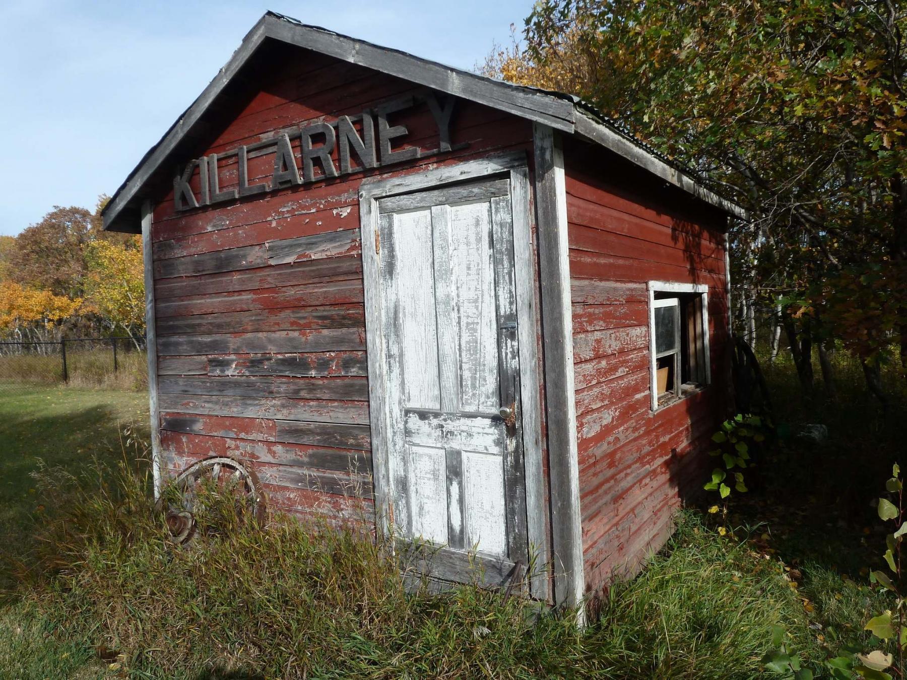 <p>photos by Laurie Mustard / Laurie Mustard Productions</p><p>Such a cute, cozy little cabin it will be.</p></p>