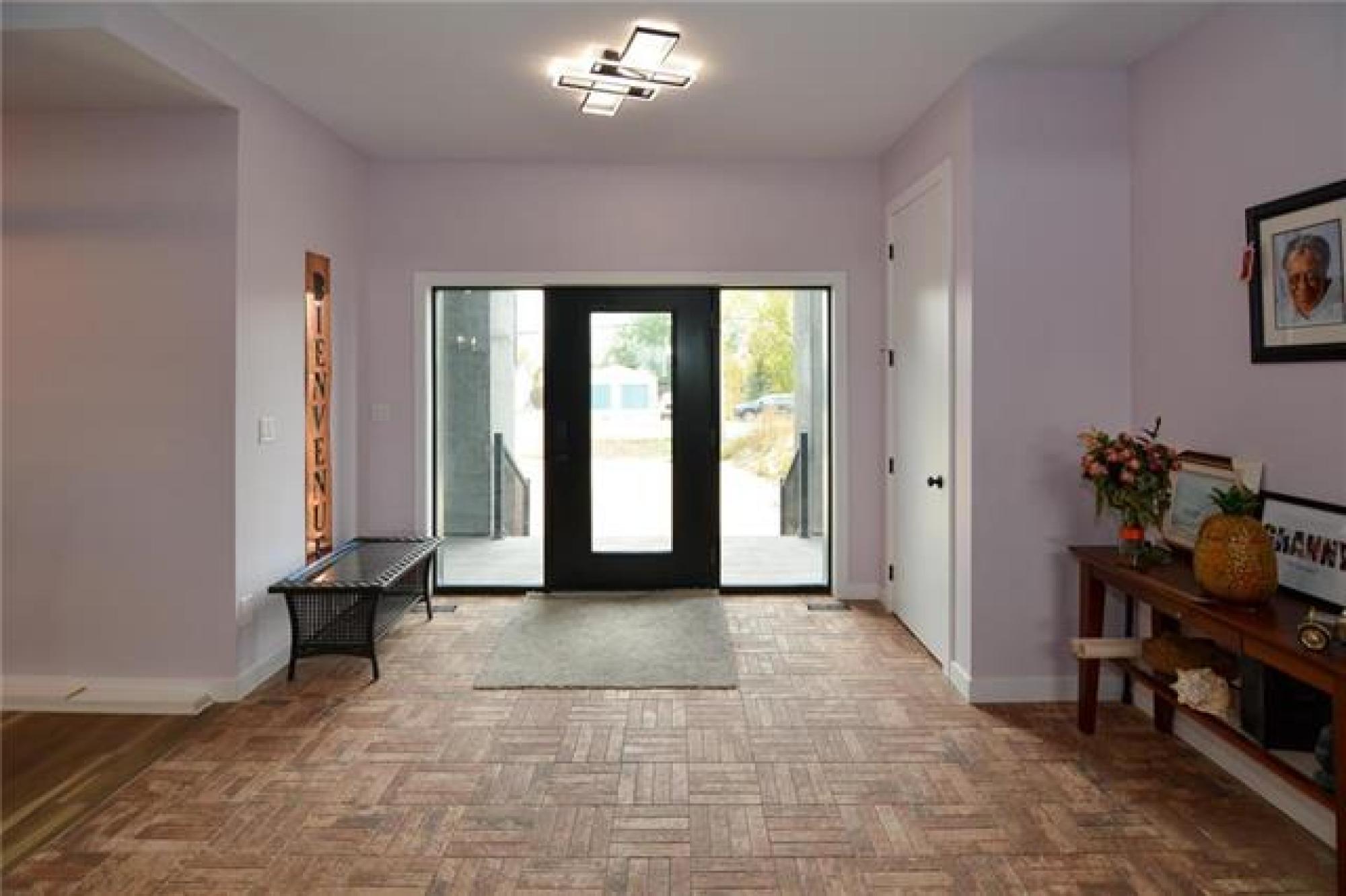 341 DODDS Road, R0H 0J0, 9 Bedroom, 2 Storey for sale West Winnipeg