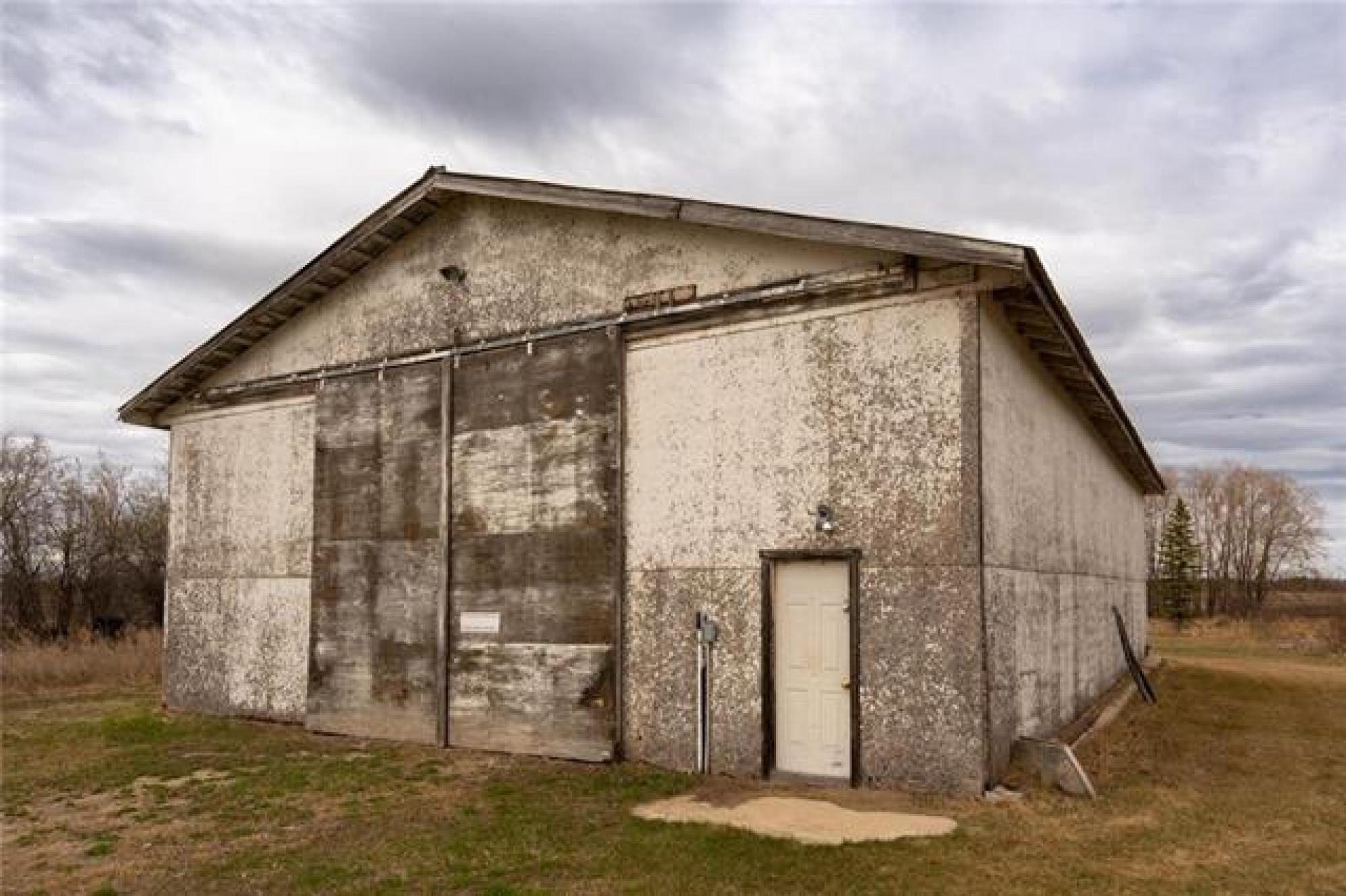 105080 PTH 8 Highway, R0C 1B0, 4 Bedroom, Bungalow for sale Rural