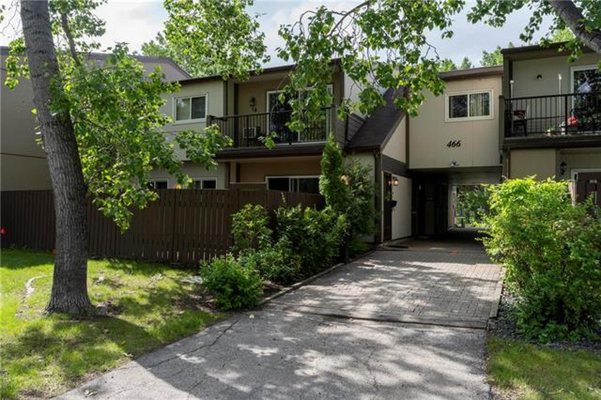 13466 Kenaston Boulevard, R3N 1Z1, 2 Bedroom for sale South West