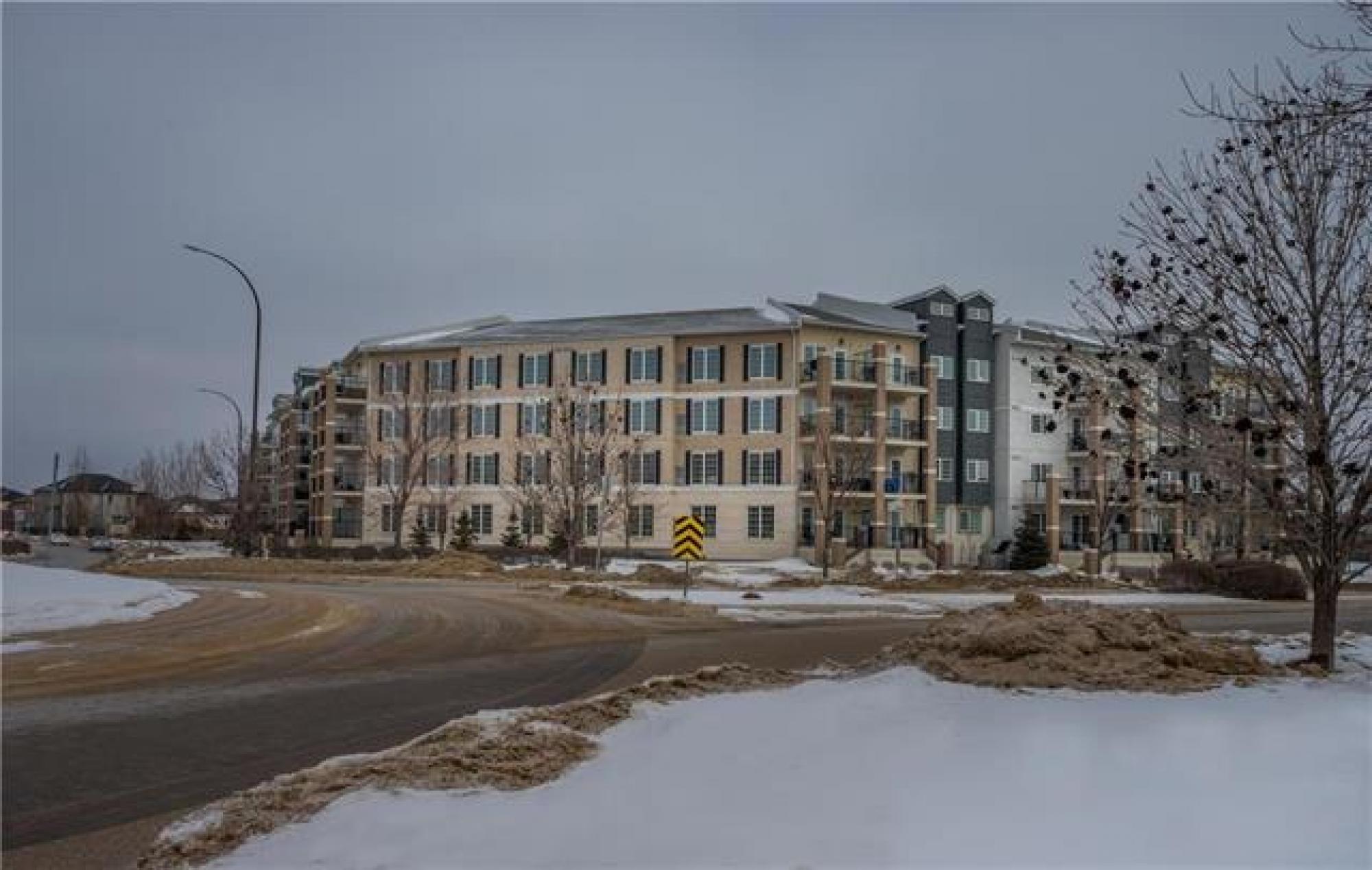 10225 Bridgeland Drive, R3Y 0K, 2 Bedroom for sale South West Winnipeg