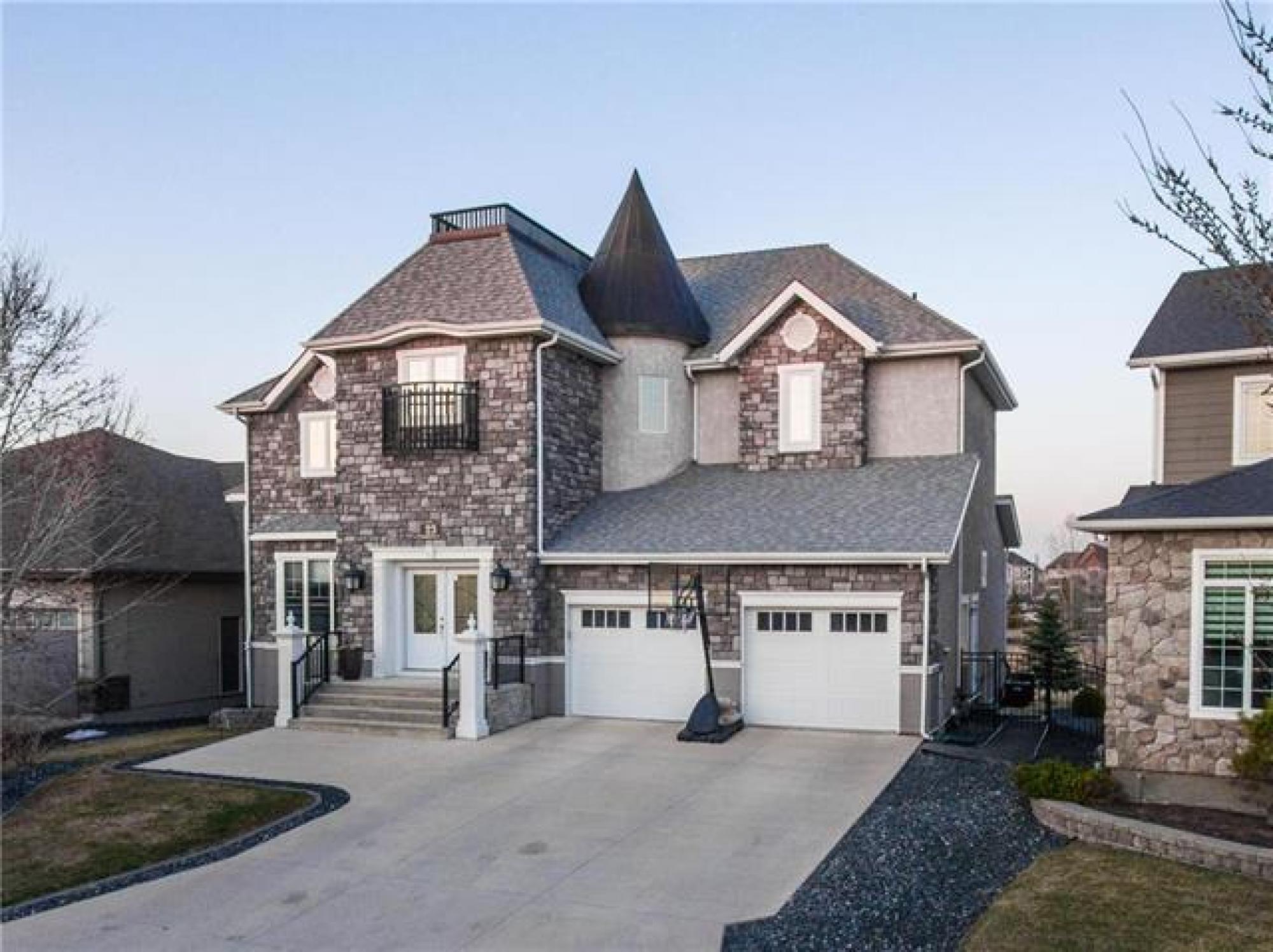 23 Prominence Point, R3Y 0A9, 7 Bedroom for sale South West Winnipeg