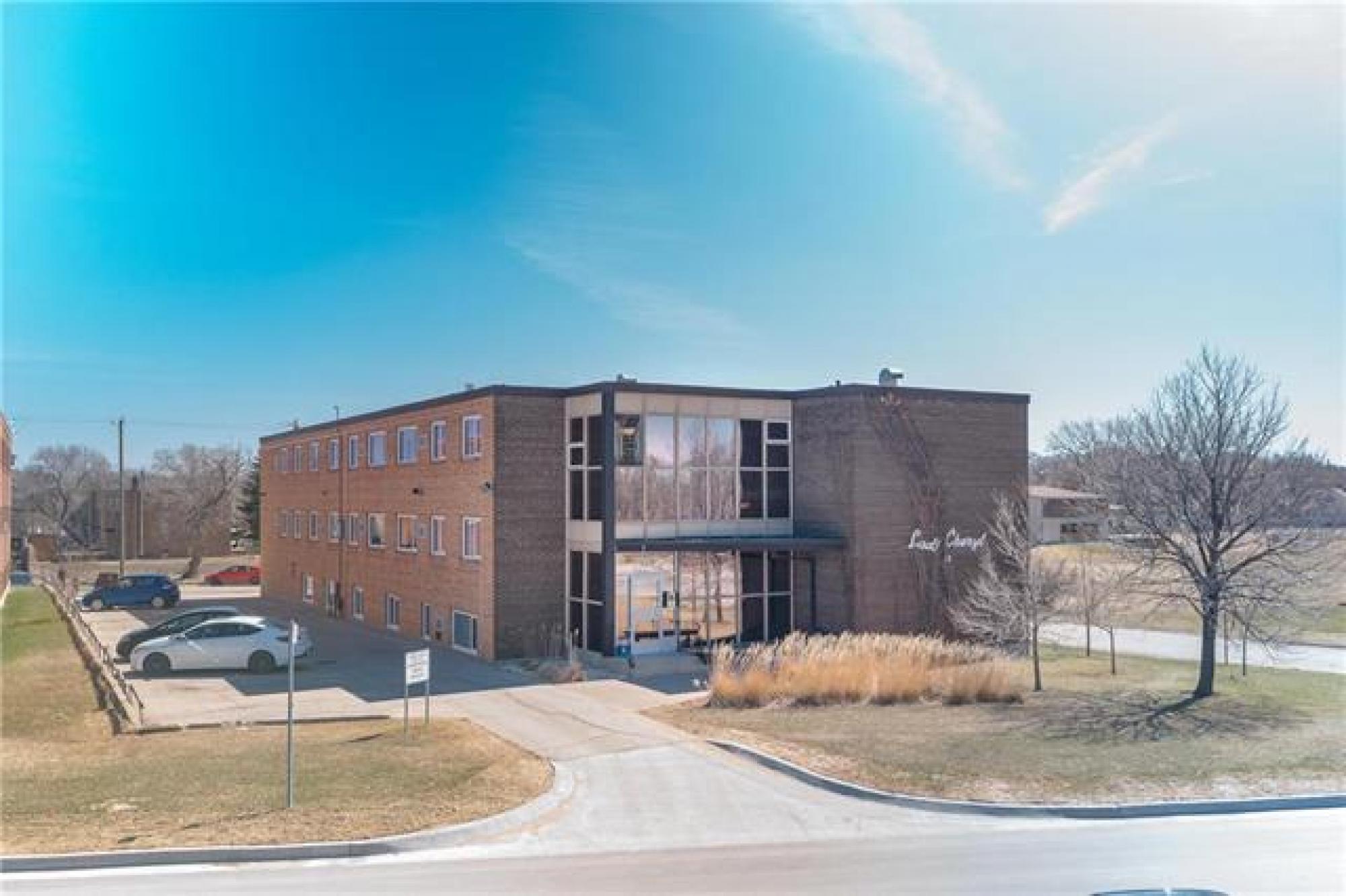 30223 Lyndale Drive, R2H 1K2, 1 Bedroom for sale South East Winnipeg