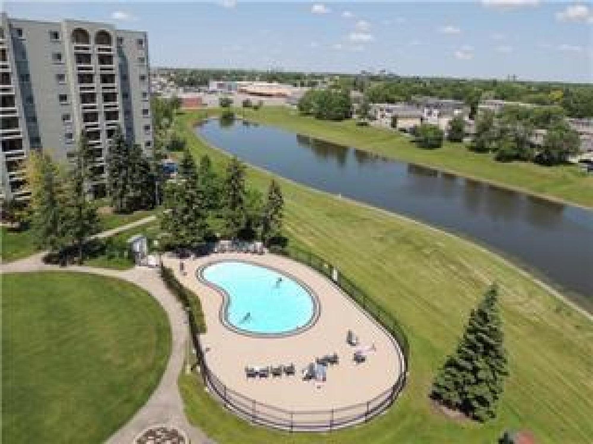 7183030 Pembina Highway, R3T 4K4, 2 Bedroom for sale South West