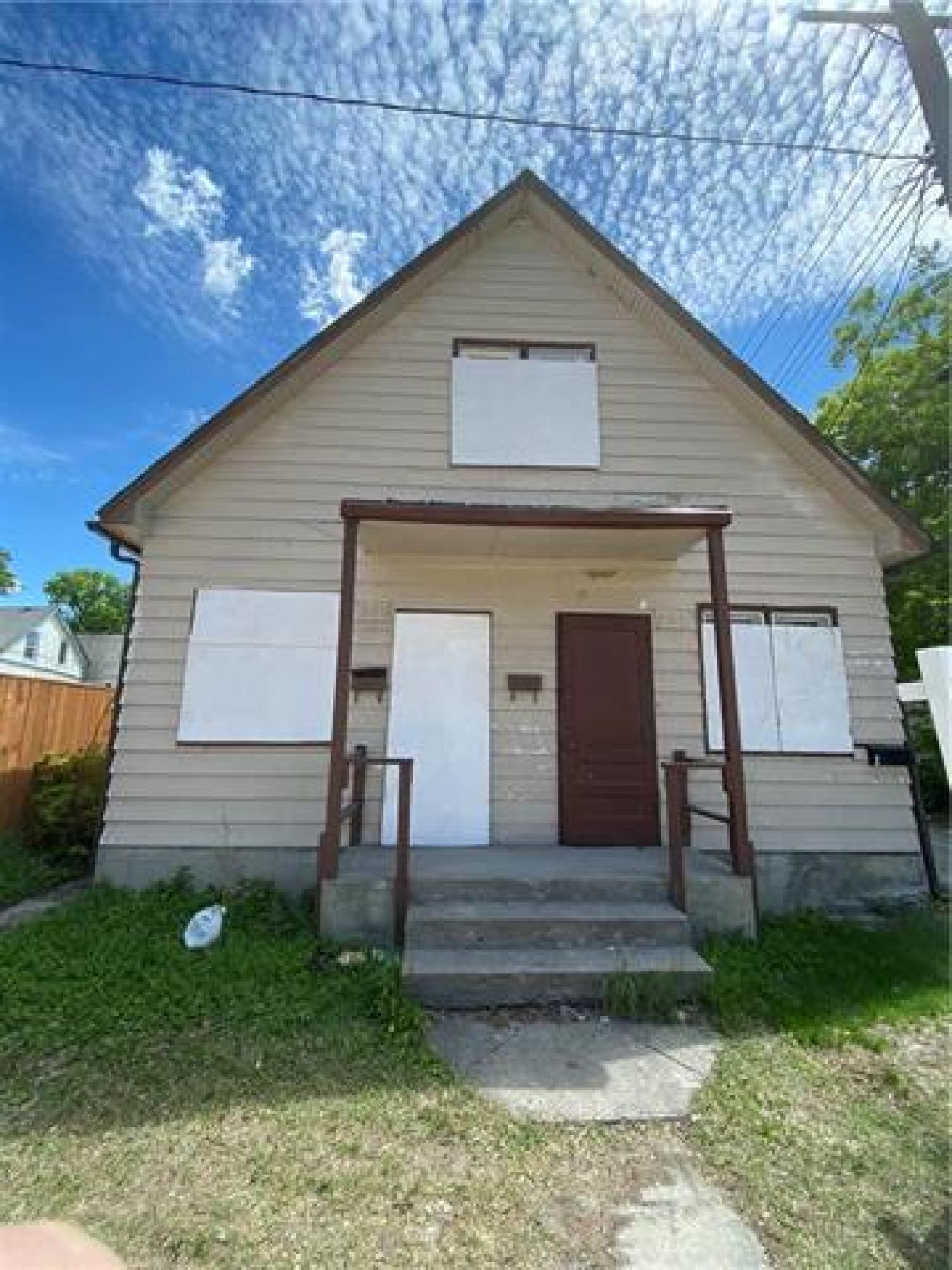 281 Salter Street, R2W 4L1, 1 & 1/2 Storey for sale North West Winnipeg