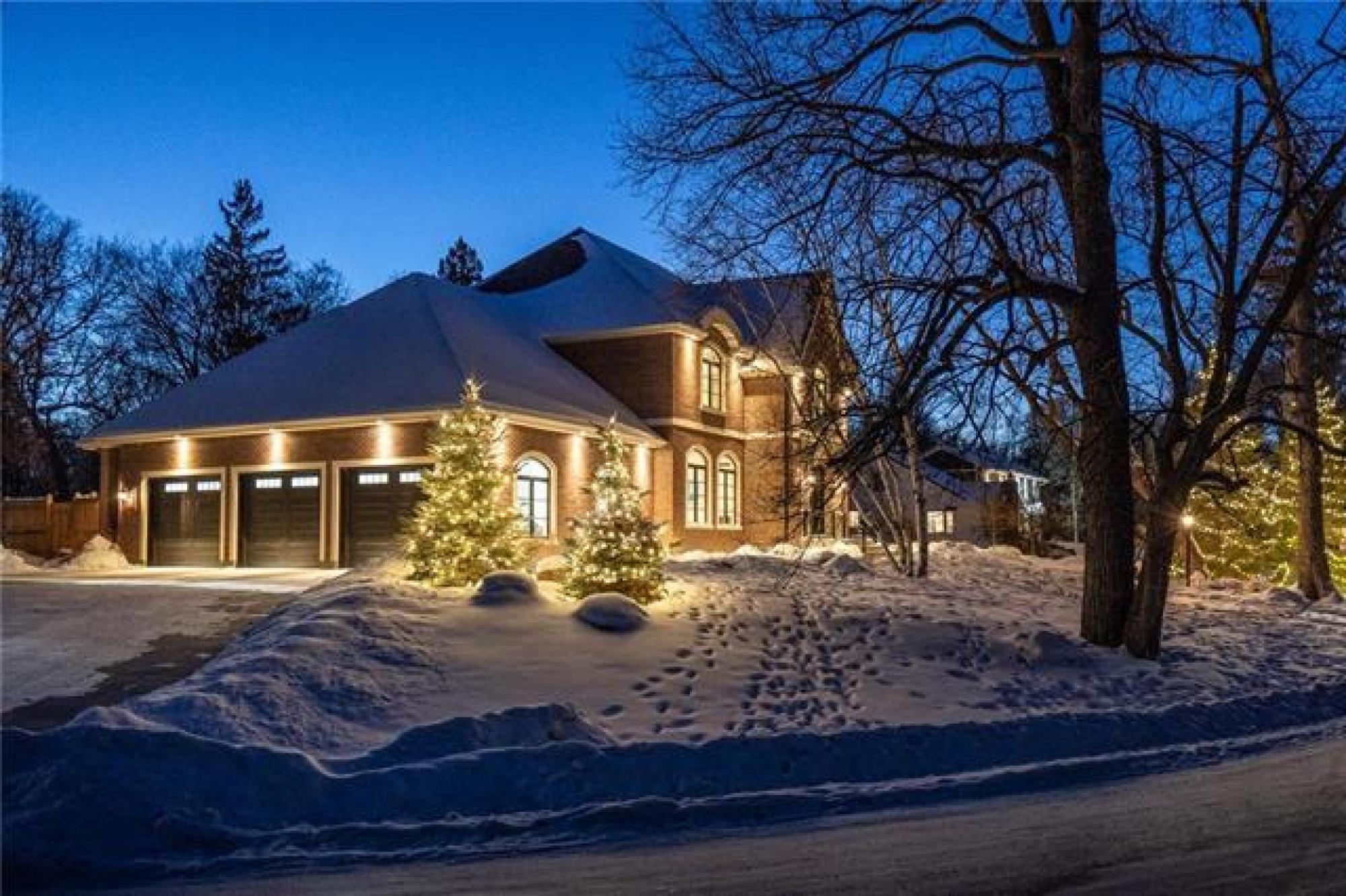 263 Victoria Crescent, R2M 1X6, 6 Bedroom for sale South East Winnipeg