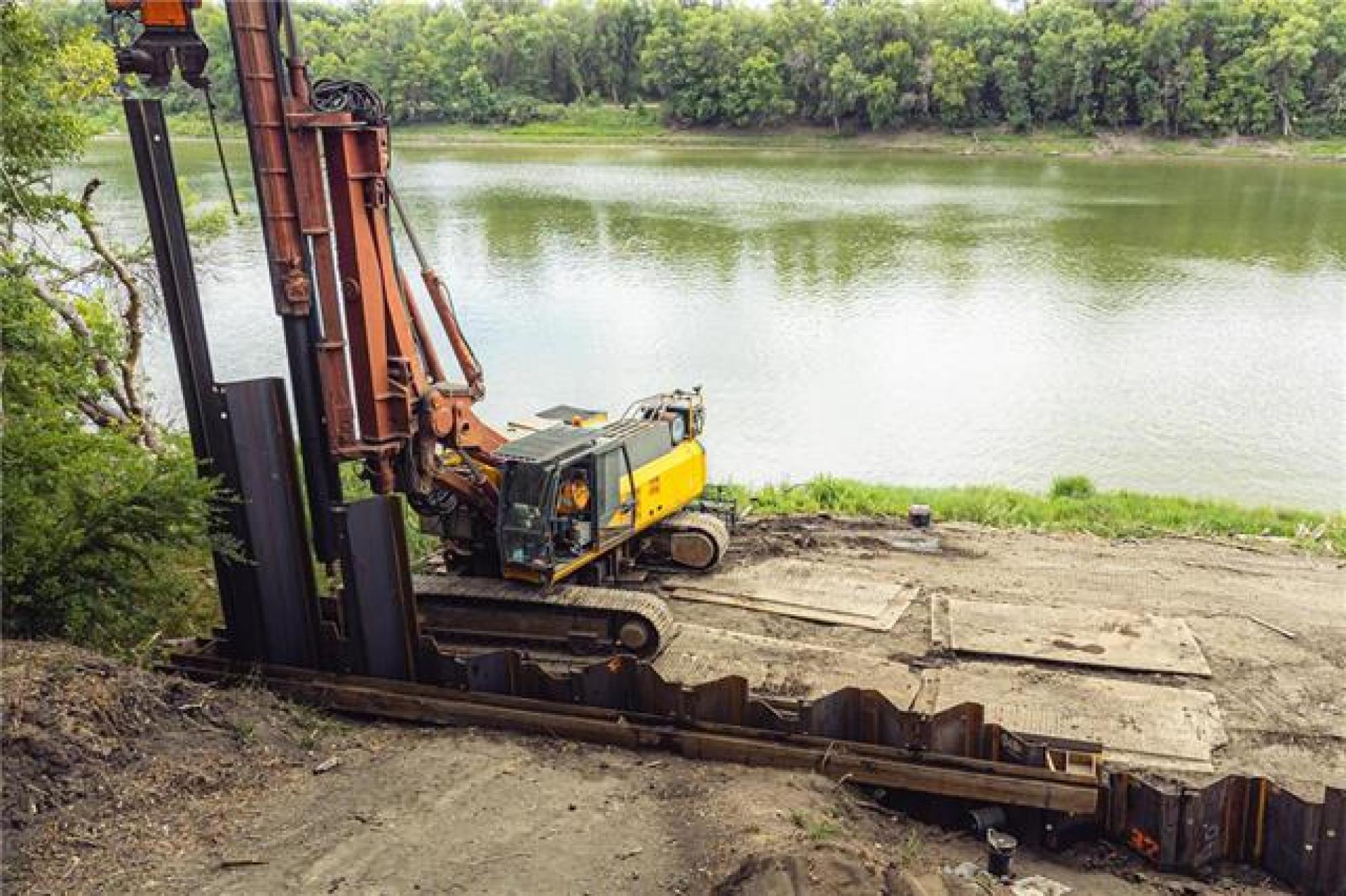 766 Crescent Drive, R3T 1X2, 4 Bedroom, 2 Storey for sale South West