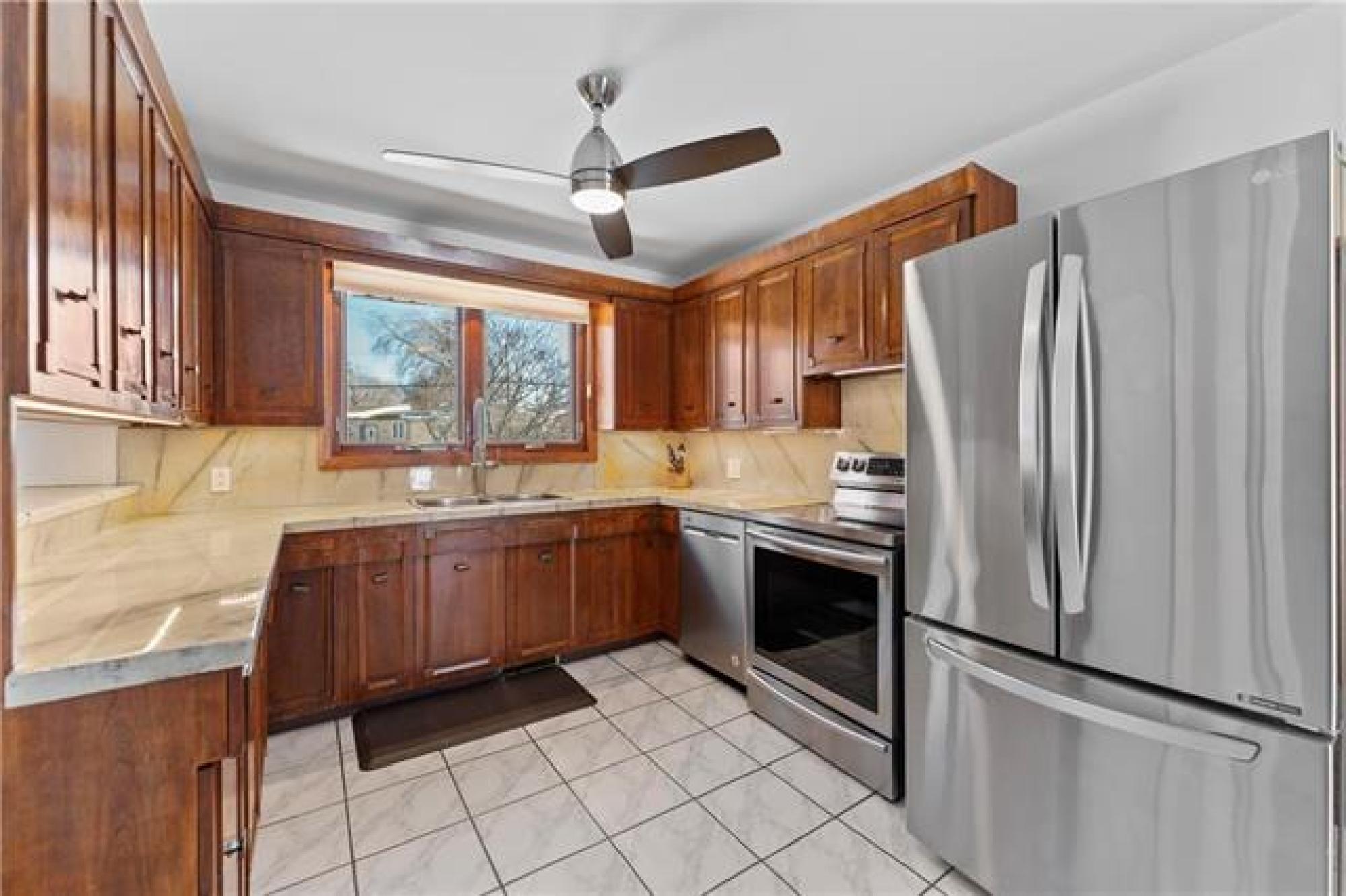 4563 Roblin Boulevard, R3R 0G2, 4 Bedroom, Bungalow for sale South West