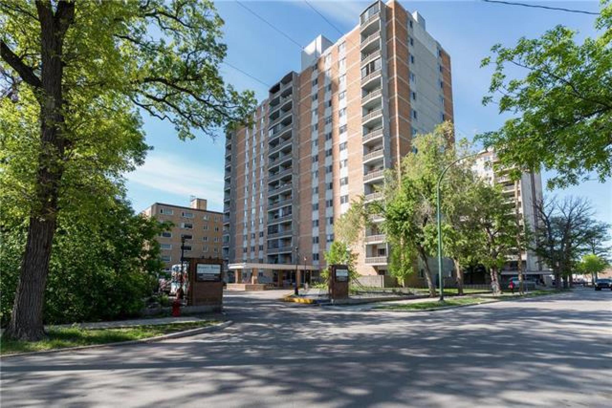 805230 Roslyn Road, R3L 0H1, 2 Bedroom, One Level for sale Downtown