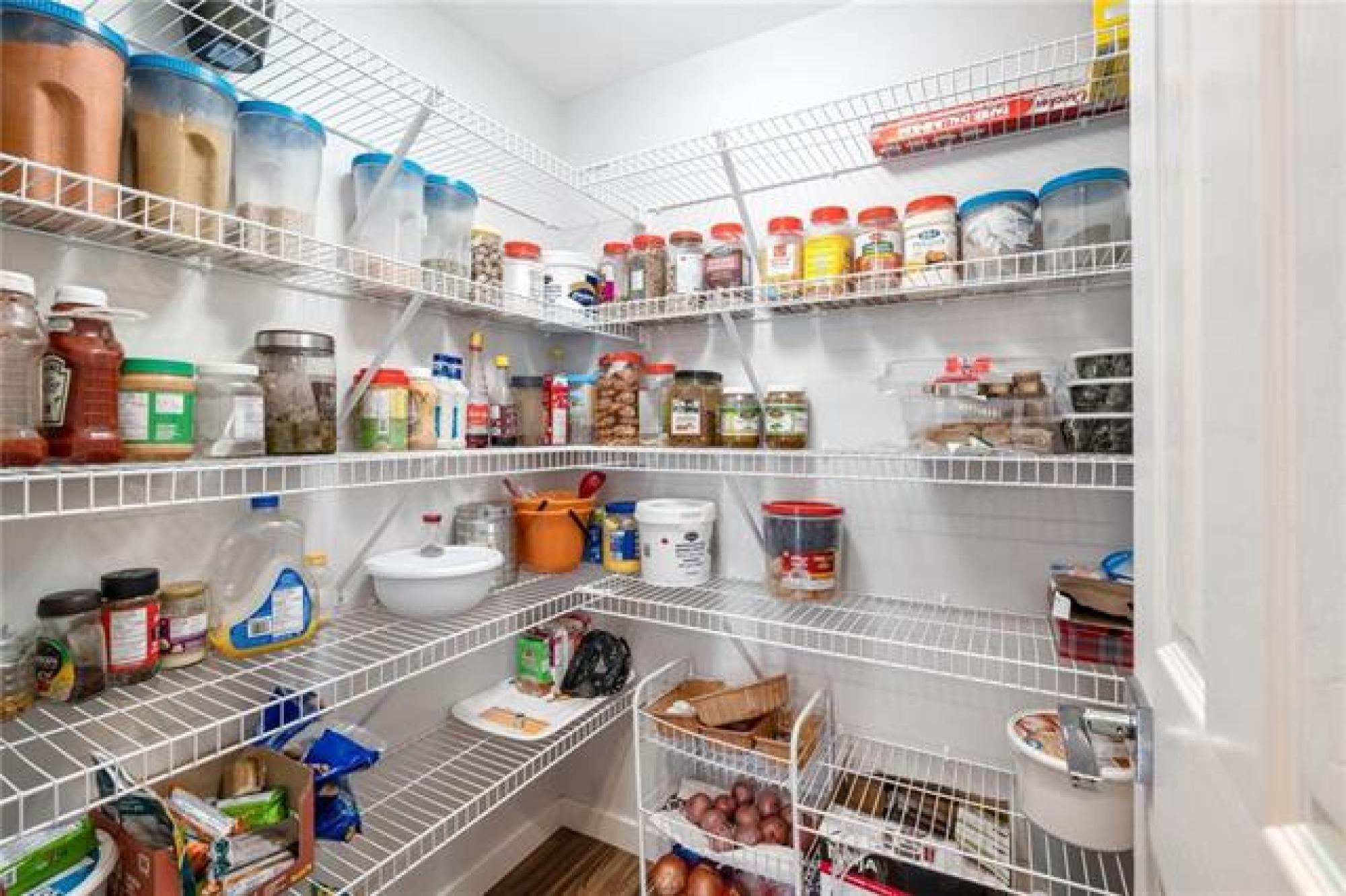 58 Lucerne Place, R3X 0R1, 4 Bedroom, 2 Storey for sale South East