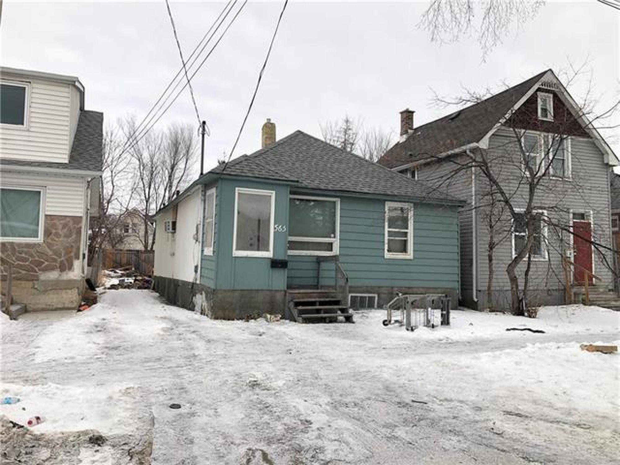 563 Alfred Avenue, R2W 1Y5, 3 Bedroom for sale North West Winnipeg