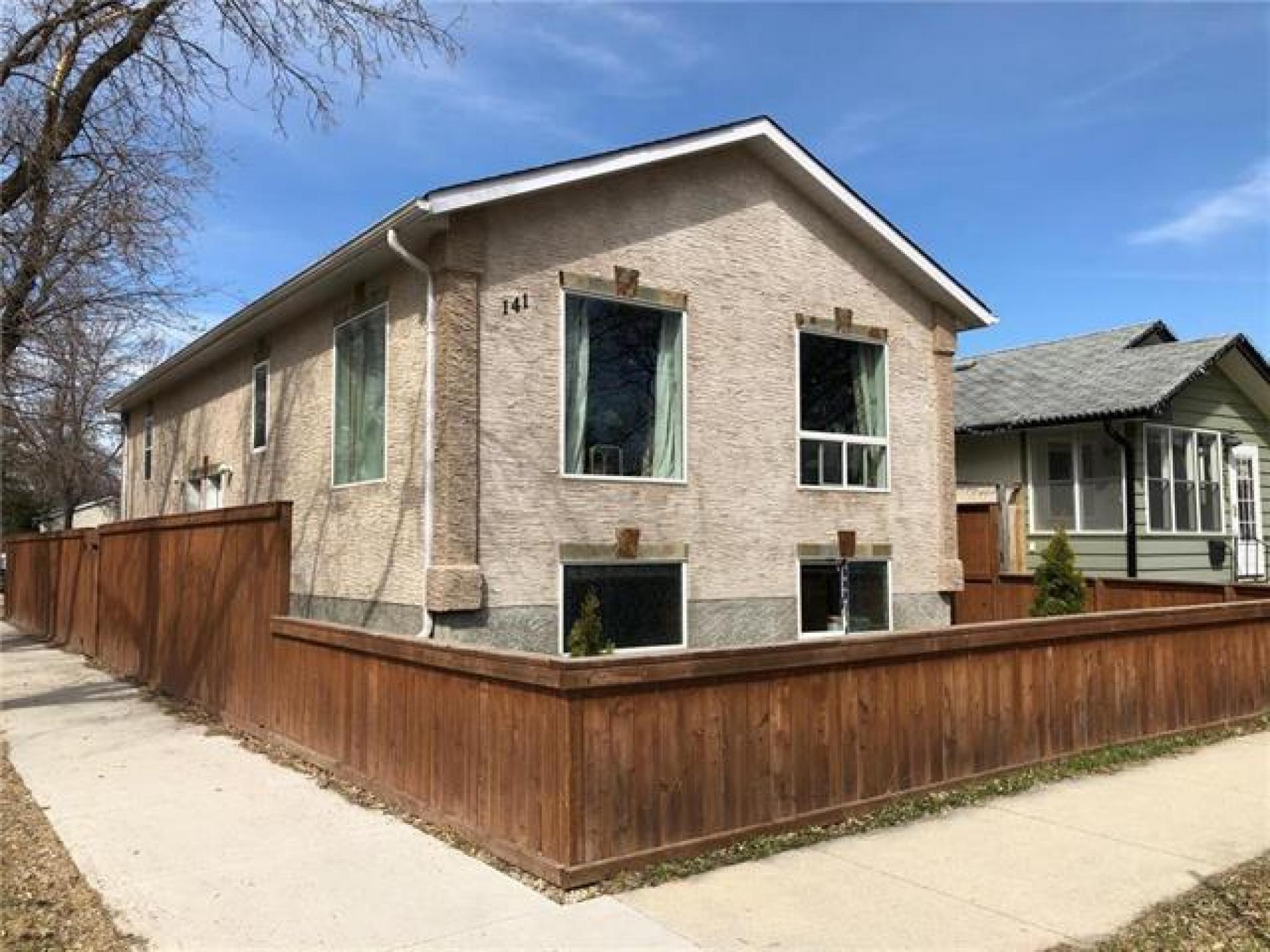 141 Ralph Avenue, R2C 2E3, 4 Bedroom for sale North East Winnipeg, West