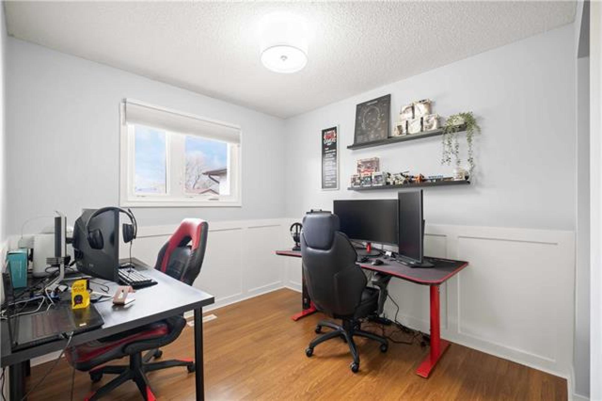 51 Brixford Crescent, R2N 1E1, 2 Bedroom, Bungalow for sale South East