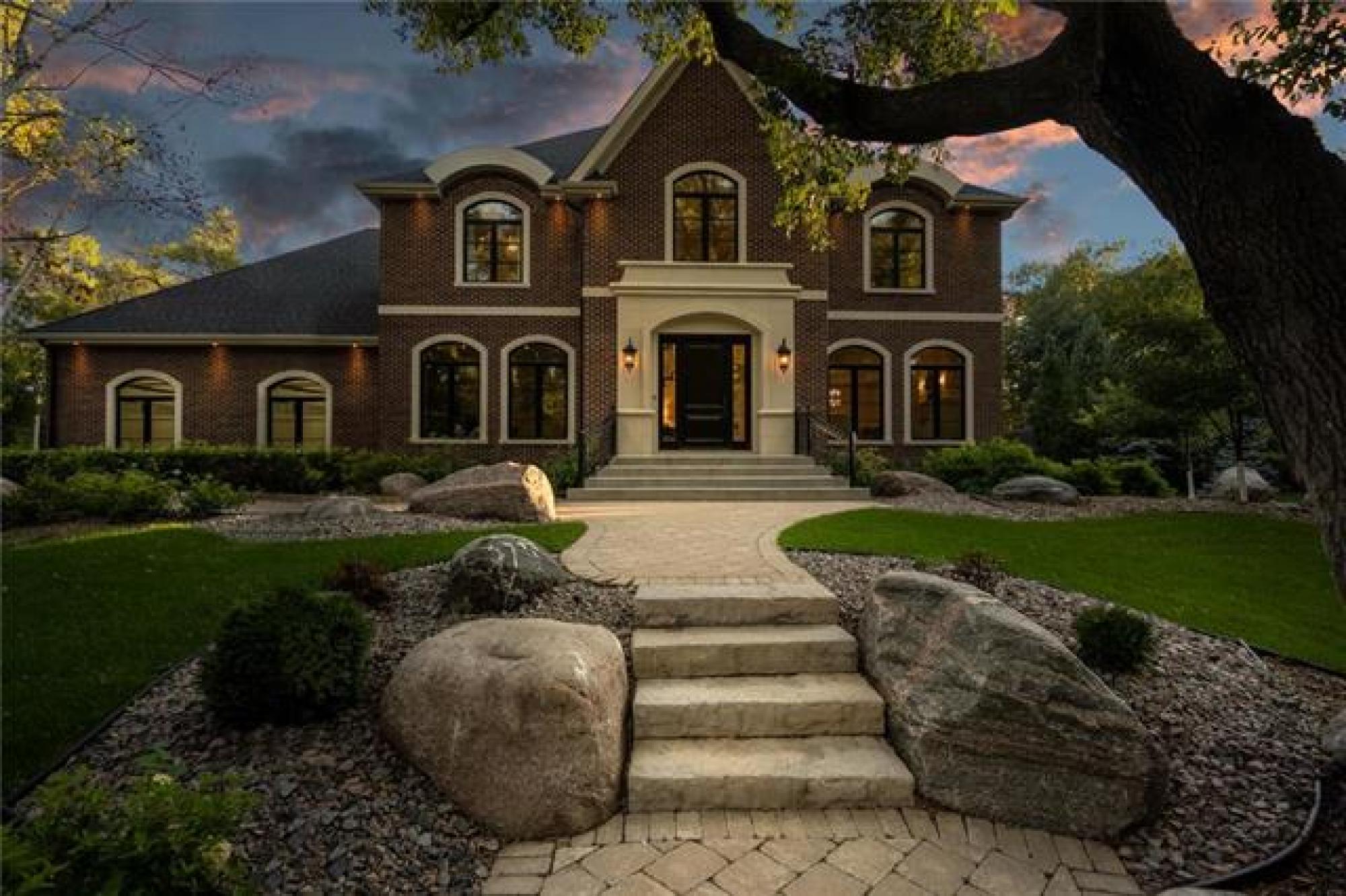 263 Victoria Crescent, R2M 1X6, 6 Bedroom for sale South East Winnipeg