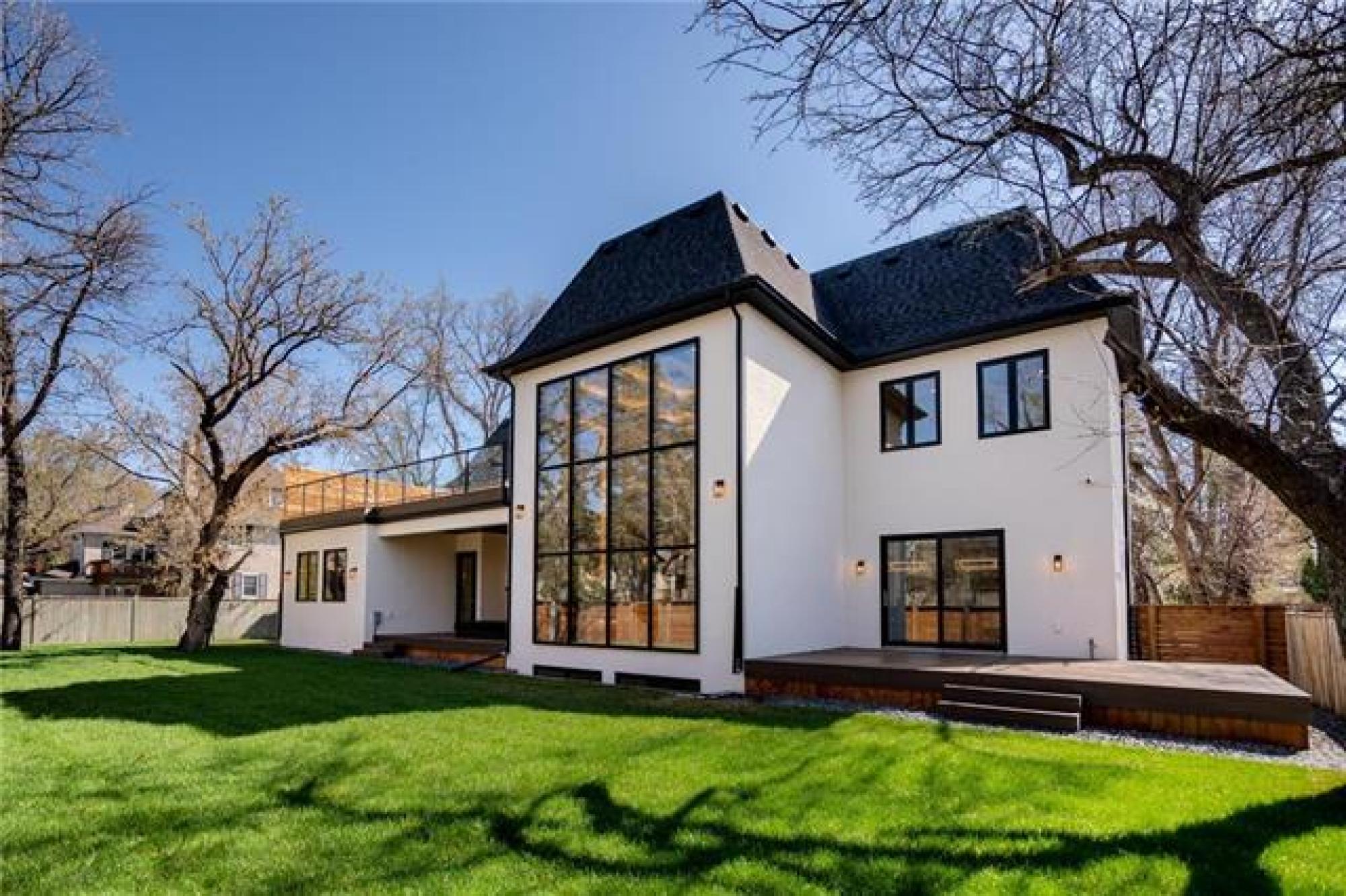 232 Lamont Boulevard, R3P 0E9, 6 Bedroom, 2 Storey for sale South West