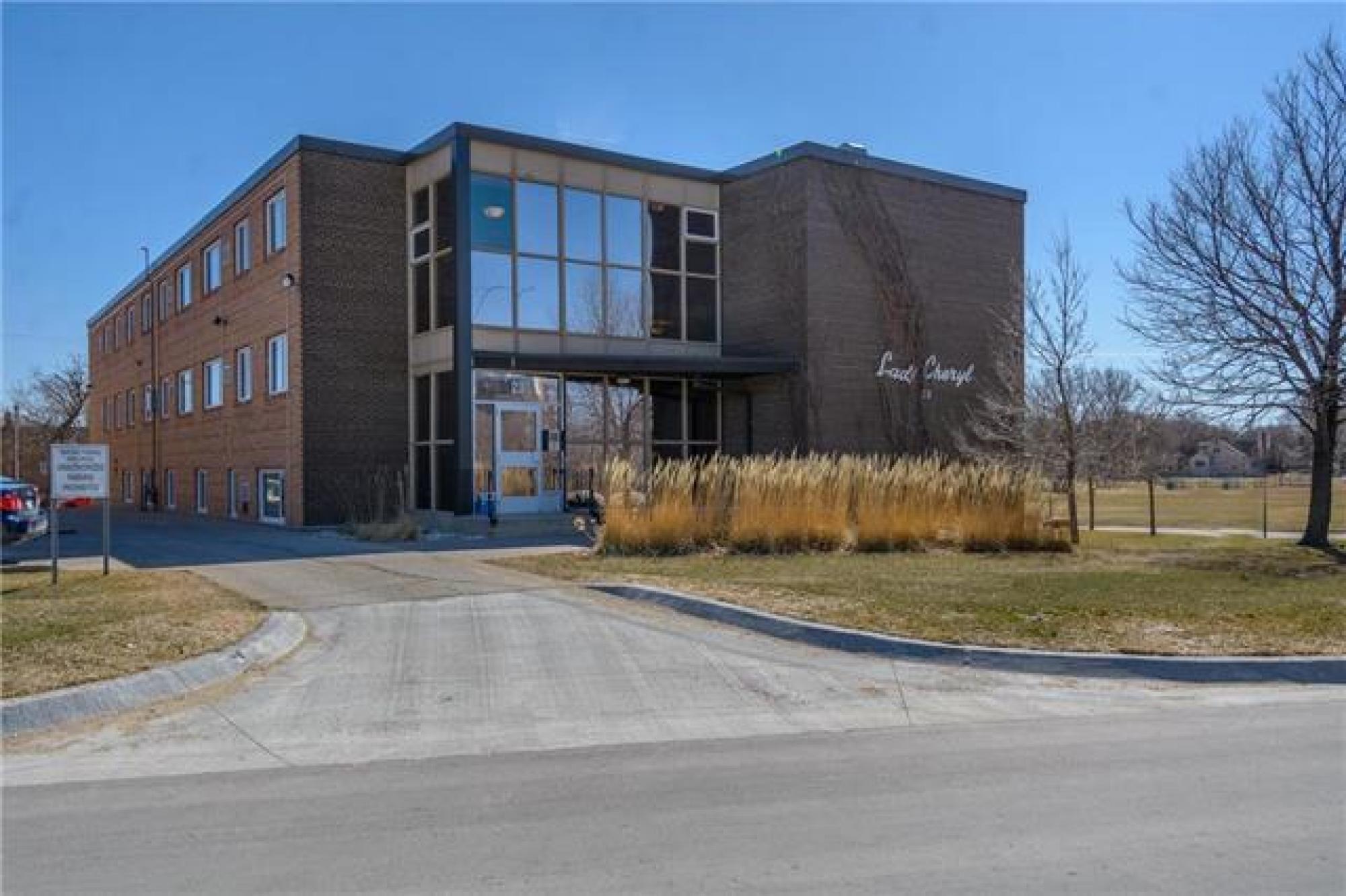 30223 Lyndale Drive, R2H 1K2, 1 Bedroom for sale South East Winnipeg