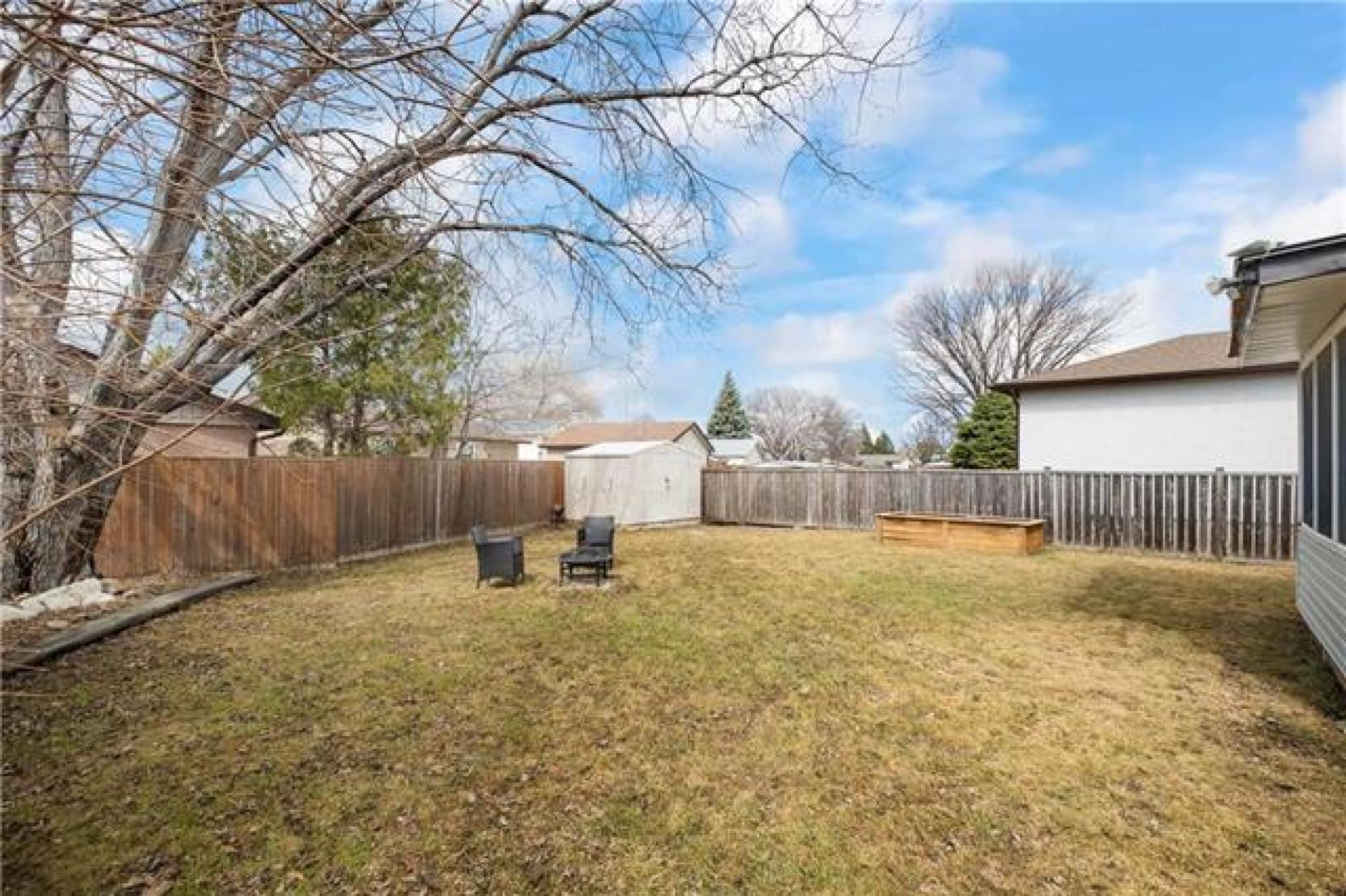 51 Brixford Crescent, R2N 1E1, 2 Bedroom, Bungalow for sale South East