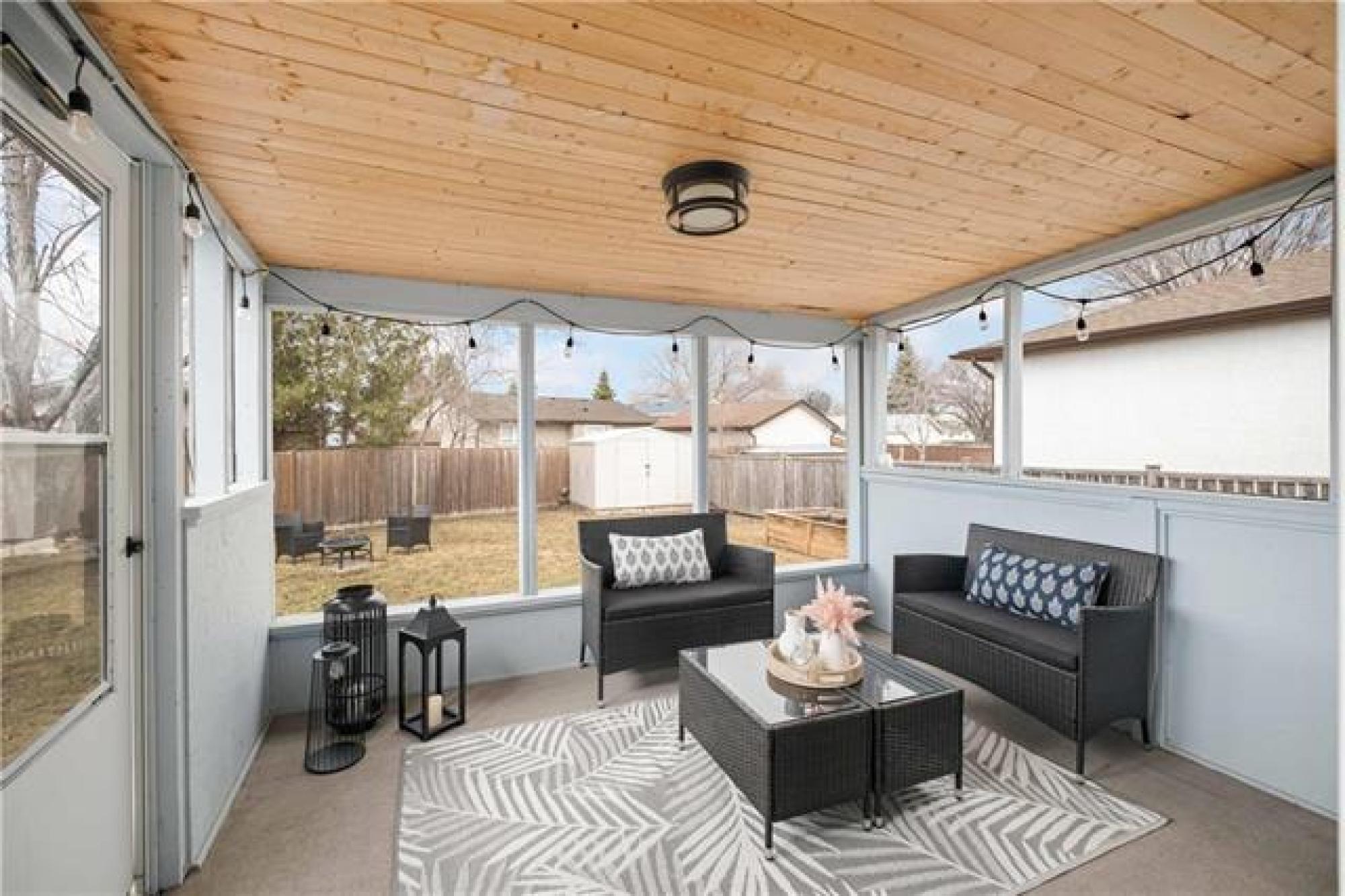 51 Brixford Crescent, R2N 1E1, 2 Bedroom, Bungalow for sale South East