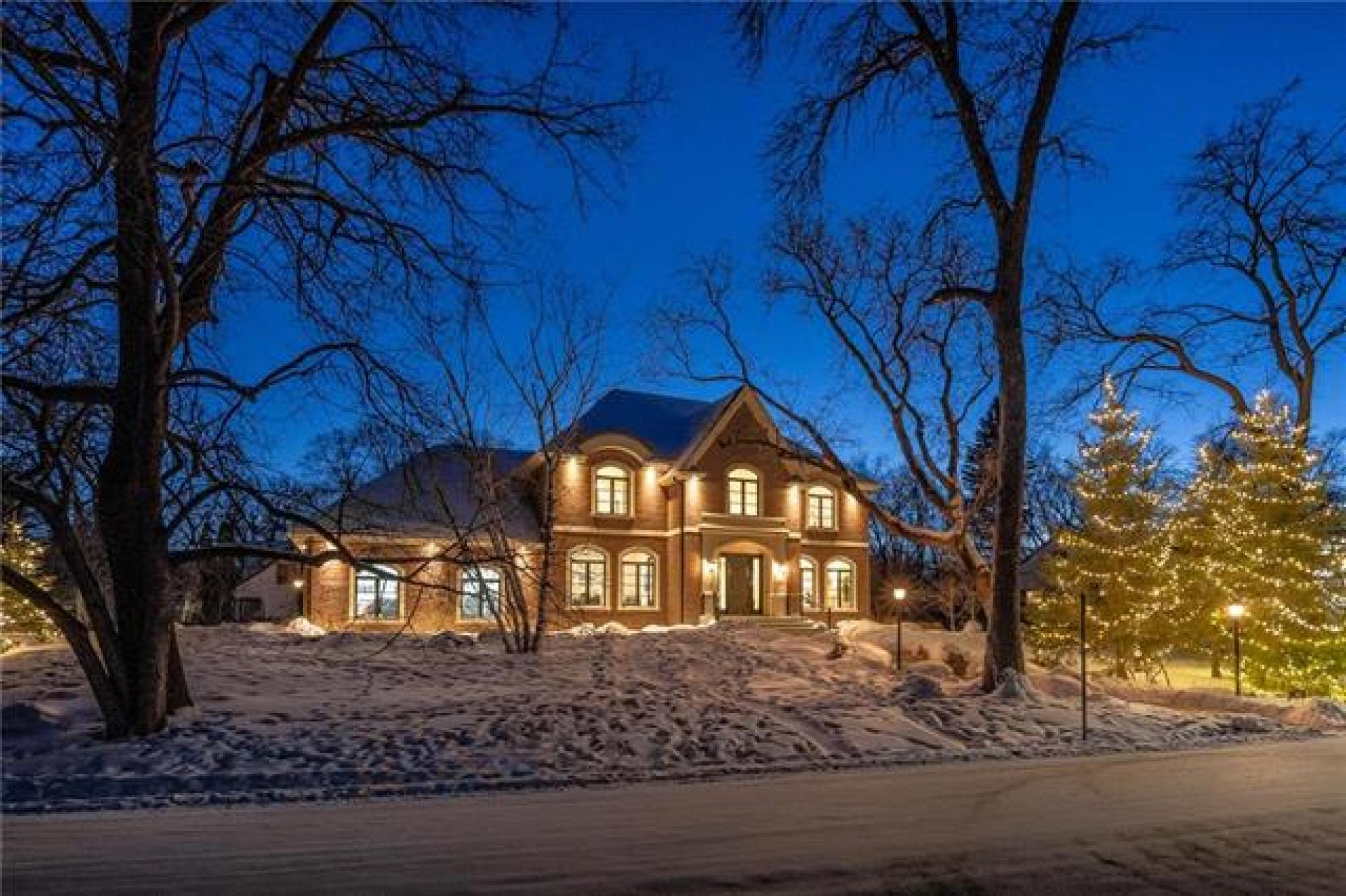 263 Victoria Crescent, R2M 1X6, 6 Bedroom for sale South East Winnipeg