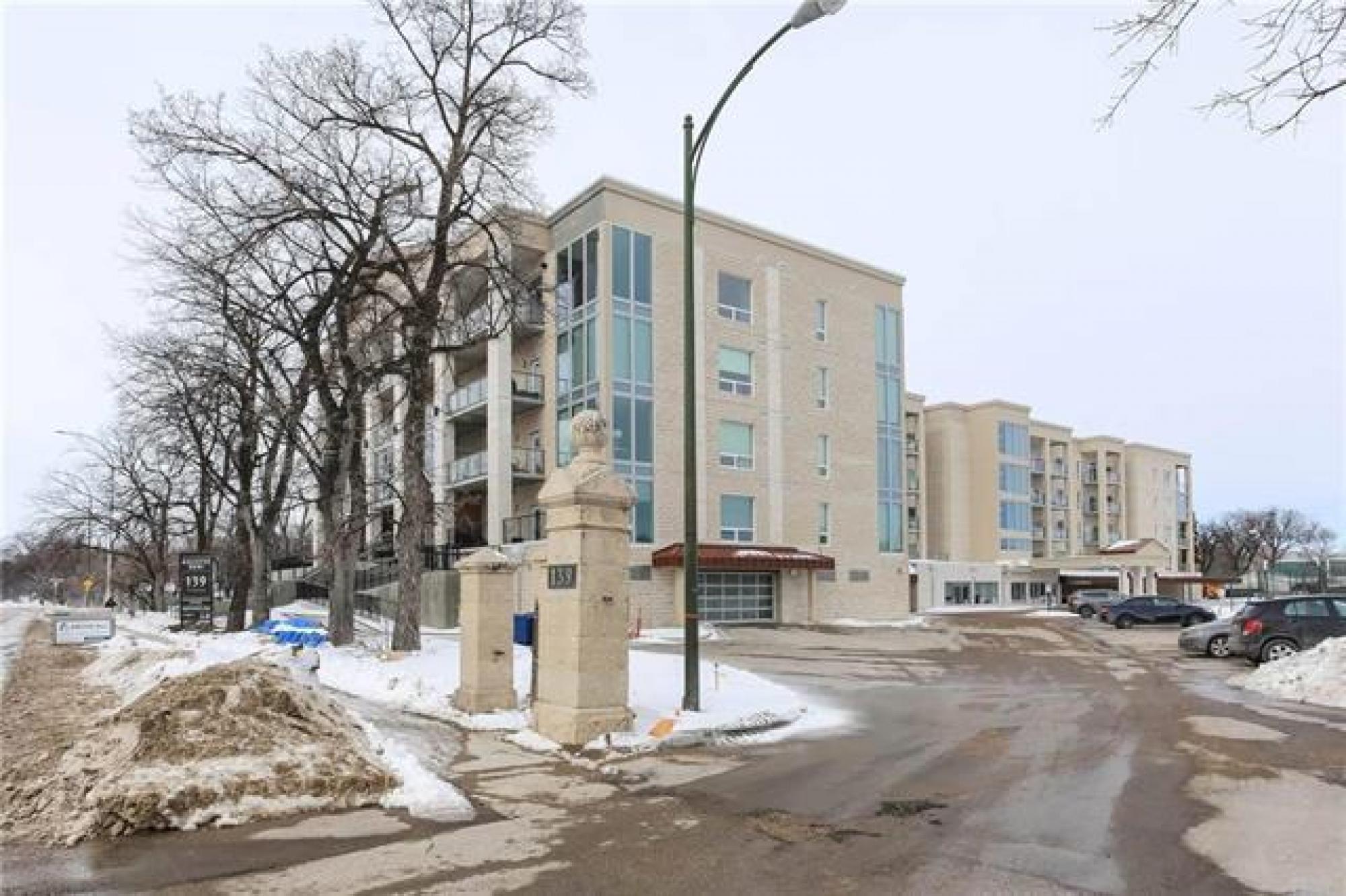 PH7139 Tuxedo Avenue, R3N 0H6, 2 Bedroom for sale South West Winnipeg