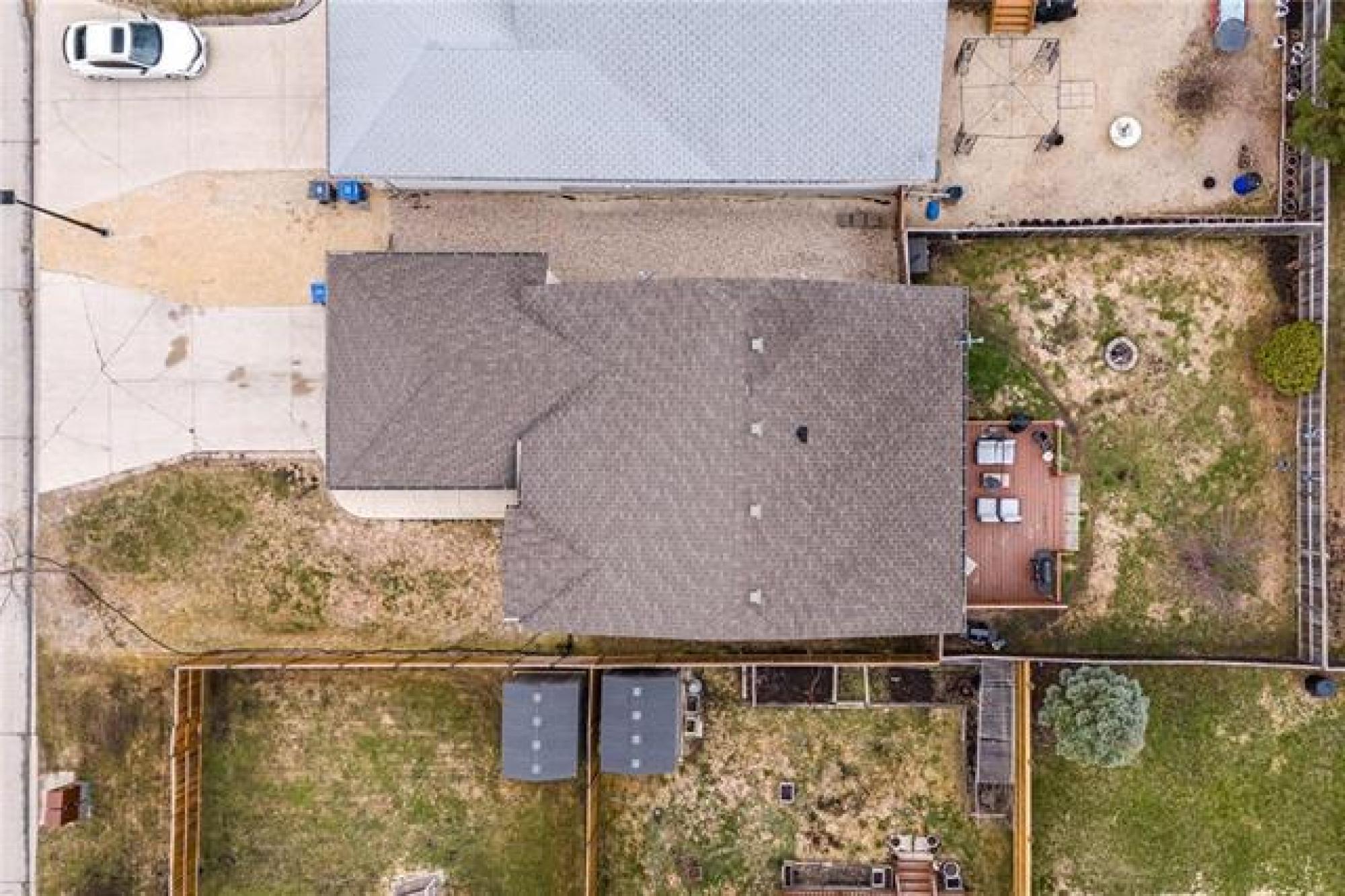 75 Courland Bay, R2P 2X1, 5 Bedroom, BiLevel for sale North West