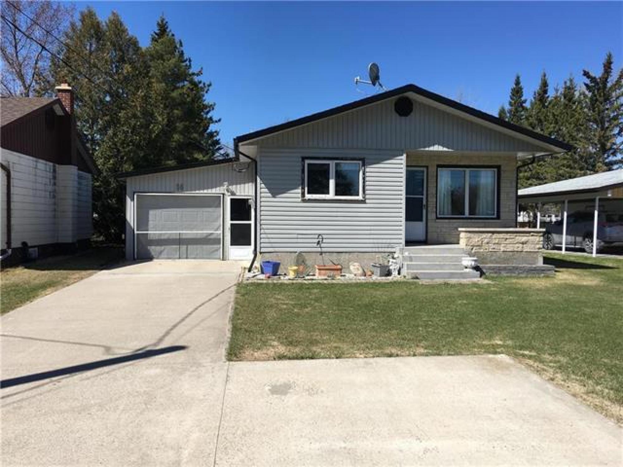 56 River Drive, R0E 2G0, 2 Bedroom for sale Rural Manitoba, Whitemouth