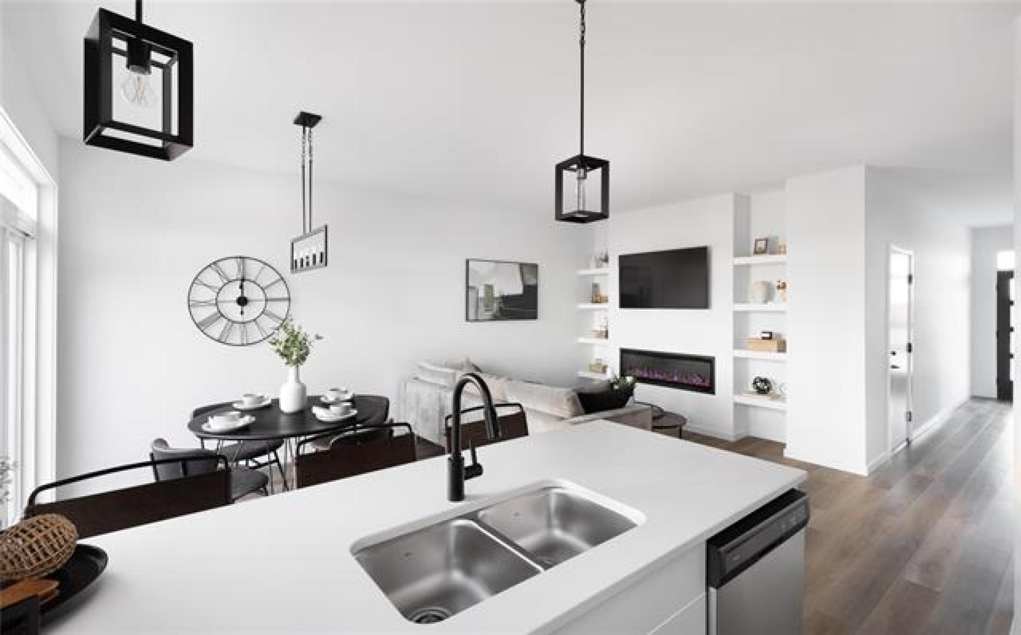 10432 Lynx Street, R2P 2T4, 3 Bedroom, 2 Storey for sale North West