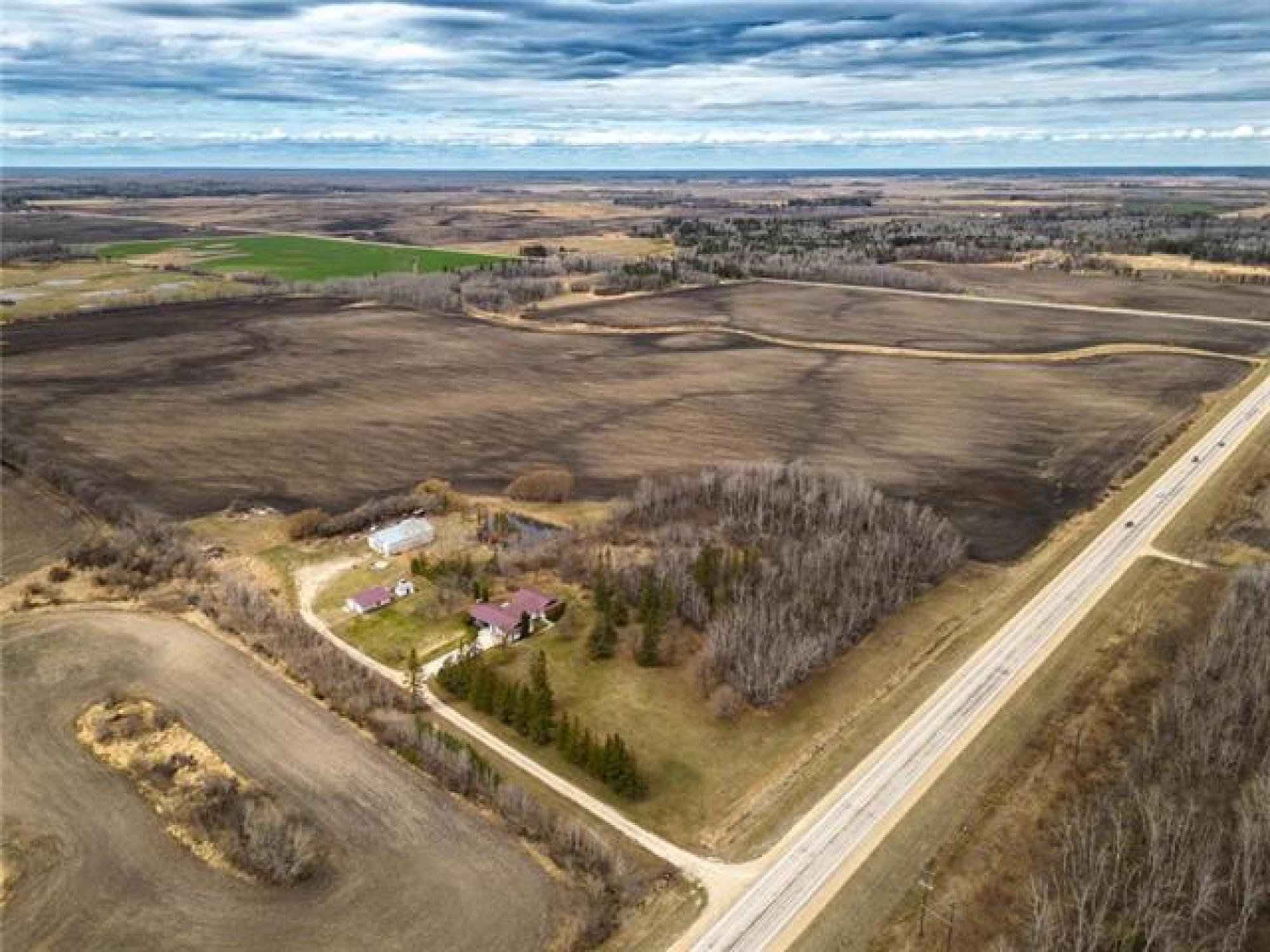 105080 PTH 8 Highway, R0C 1B0, 4 Bedroom, Bungalow for sale Rural