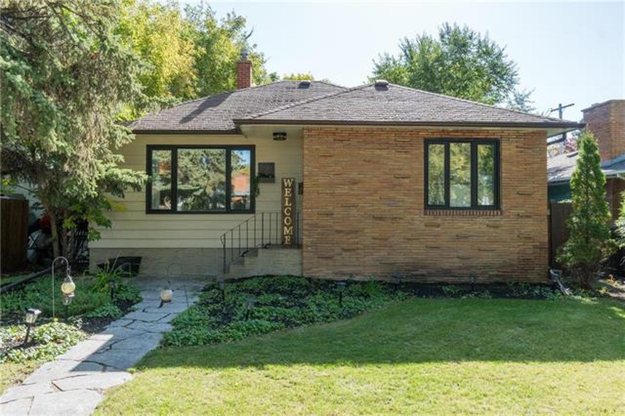 1196 Warsaw Avenue, R3M 1E8, 3 Bedroom, Bungalow for sale South West  Winnipeg, Crescentwood - Winnipeg Free Press Homes