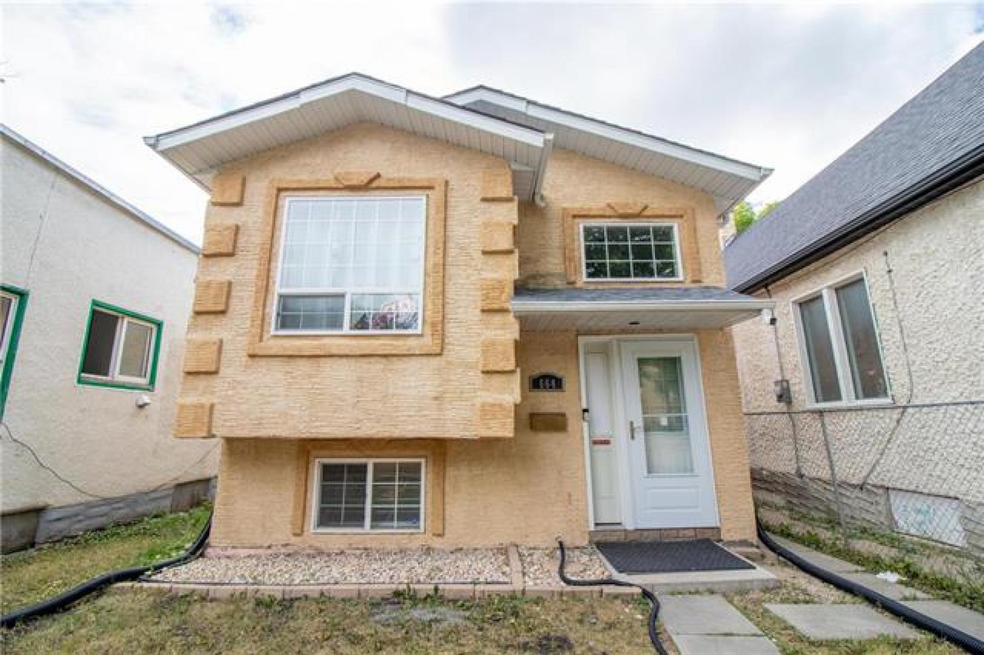 664 Redwood Avenue, R2W 1T4, 4 Bedroom, BiLevel for sale North West Winnipeg, North End