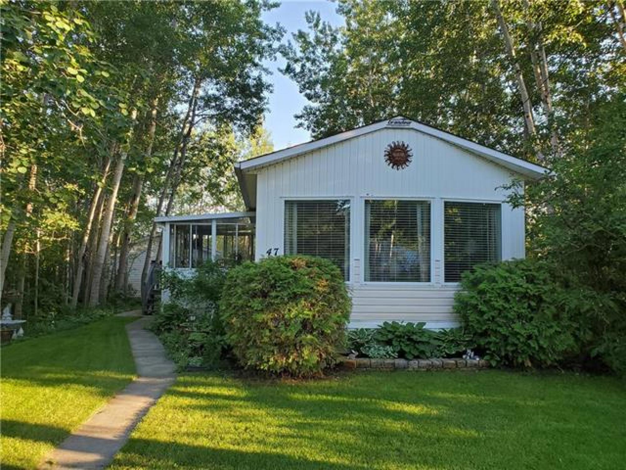 47 village Drive, R5H 1H6, 2 Bedroom for sale Rural Manitoba, Paradise