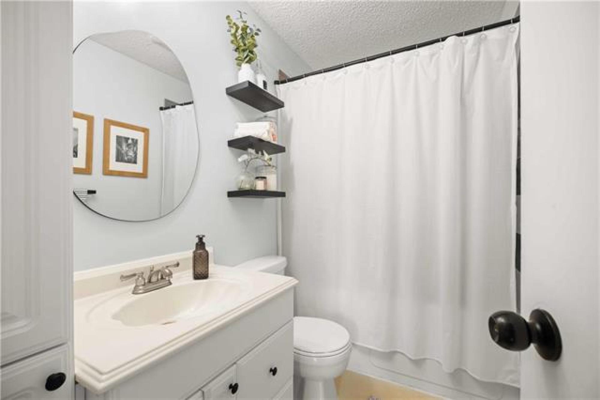 51 Brixford Crescent, R2N 1E1, 2 Bedroom, Bungalow for sale South East