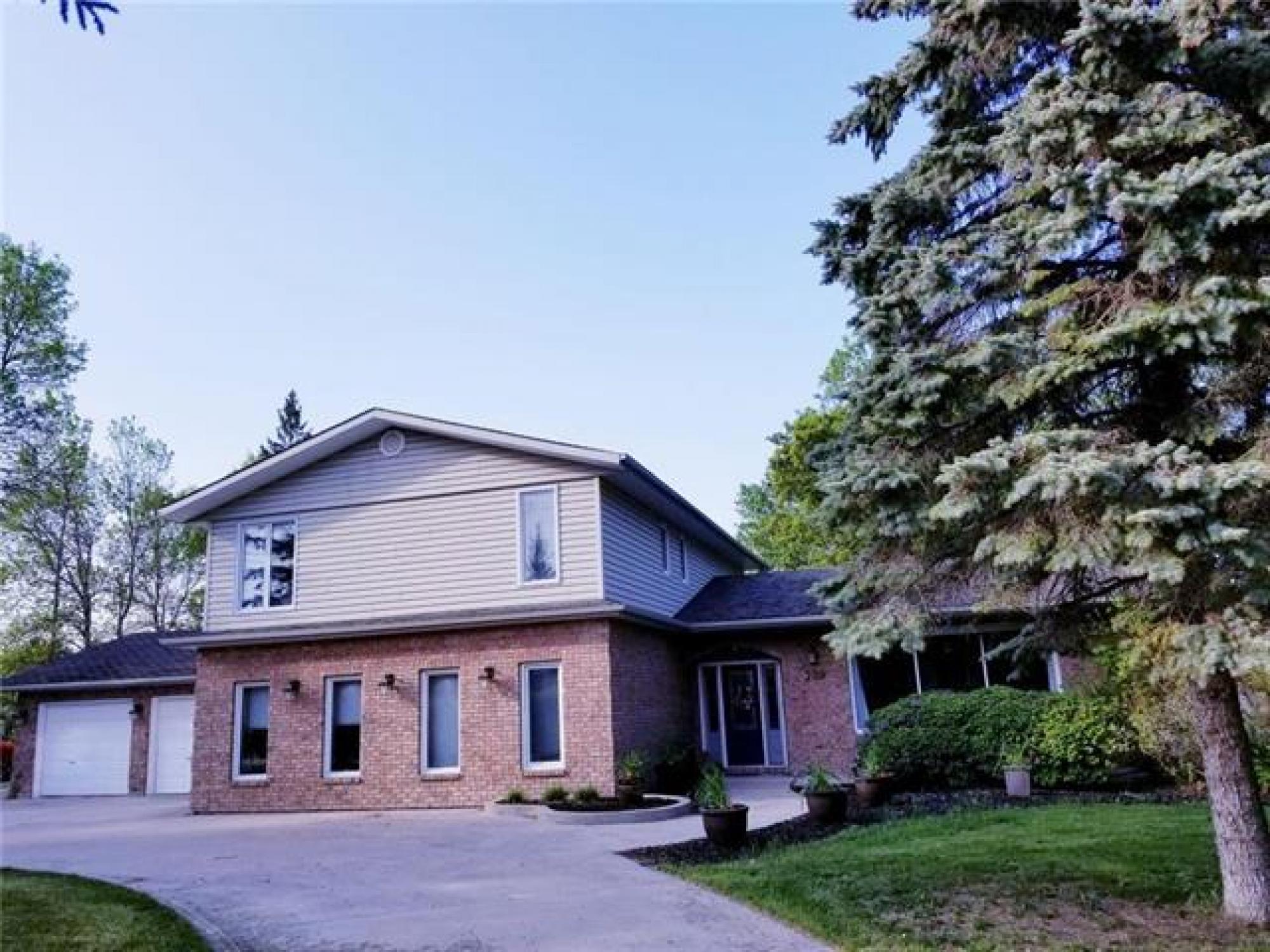 739 RIVER Road, R1A 3C4, 4 Bedroom for sale North West Winnipeg, St