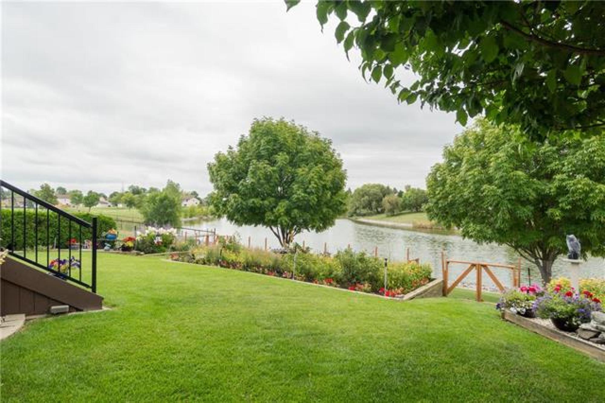 34 Waterfront Road, R3X 1L2, 3 Bedroom, 2 Storey for sale South East Winnipeg, Island Lakes