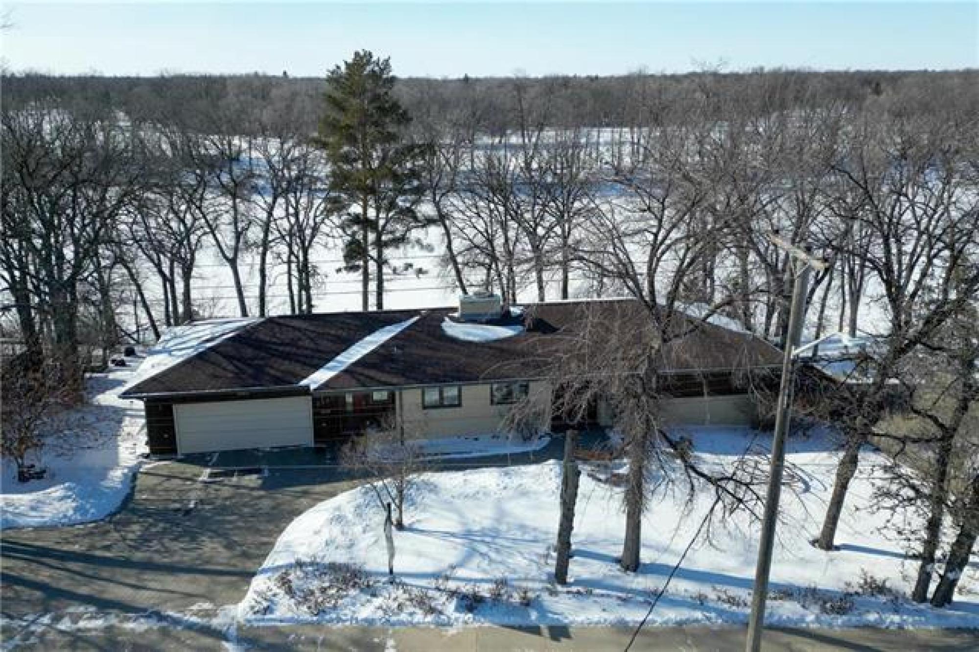 4563 Roblin Boulevard, R3R 0G2, 4 Bedroom, Bungalow for sale South West