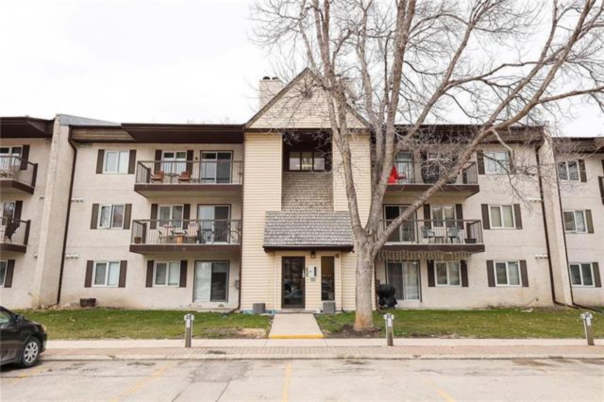 3105658 Kenaston Boulevard, R3N 2A1, 2 Bedroom for sale South West