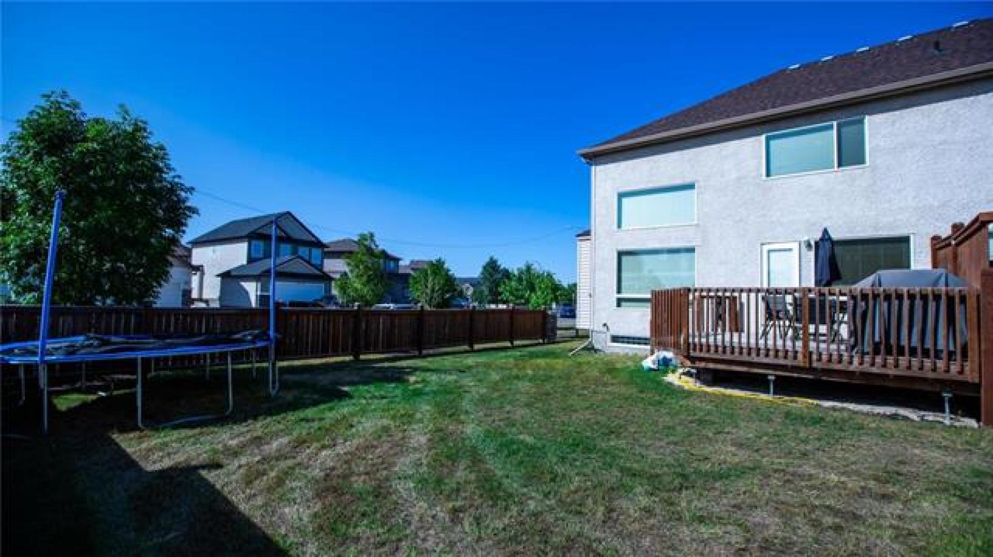 1250 Amber Trail, R2P 1L6, 3 Bedroom, 2 Storey for sale North West