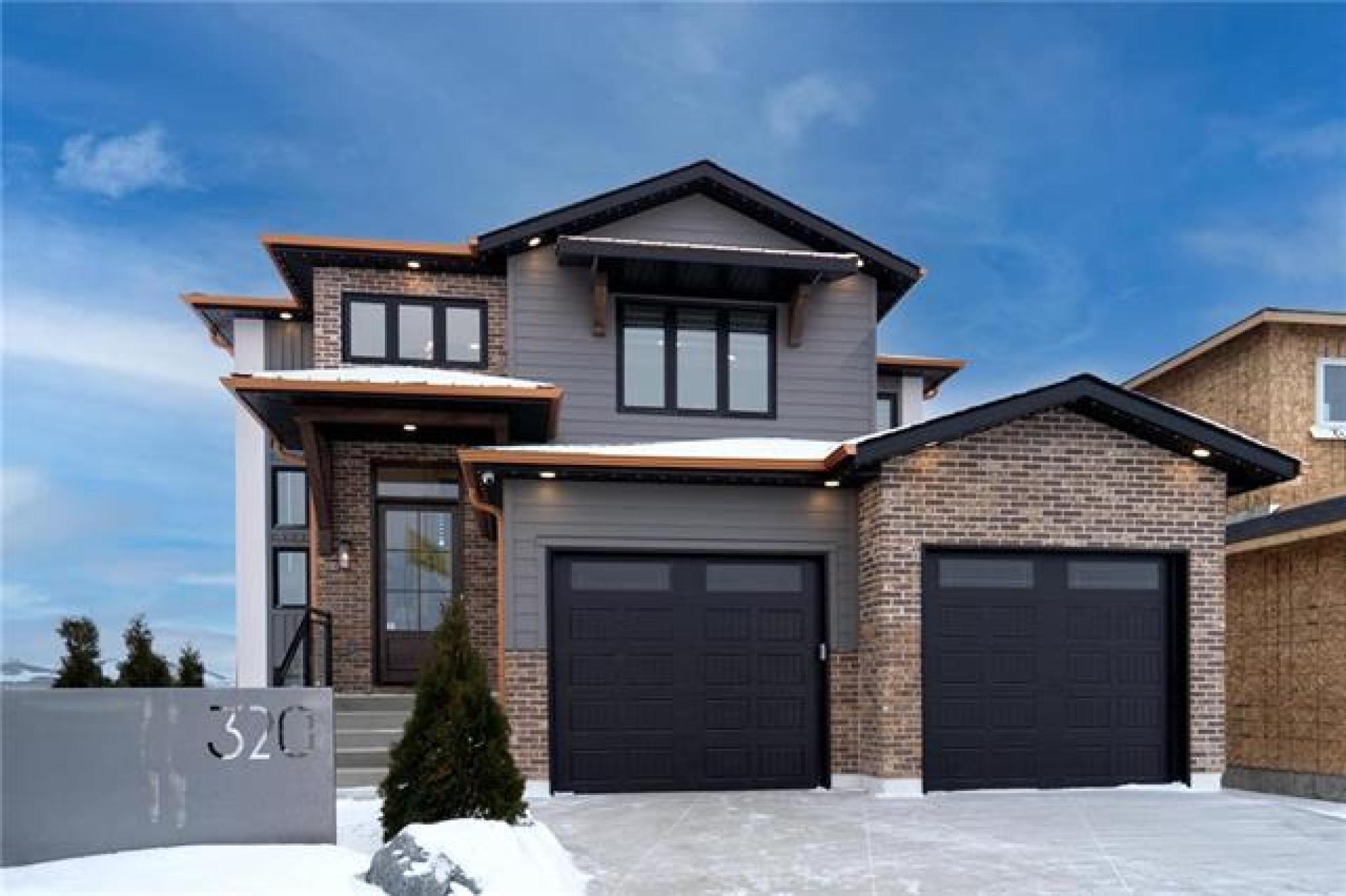 320 Parkview Pointe Drive, R4A 0E7, 4 Bedroom, 2 Storey for sale North