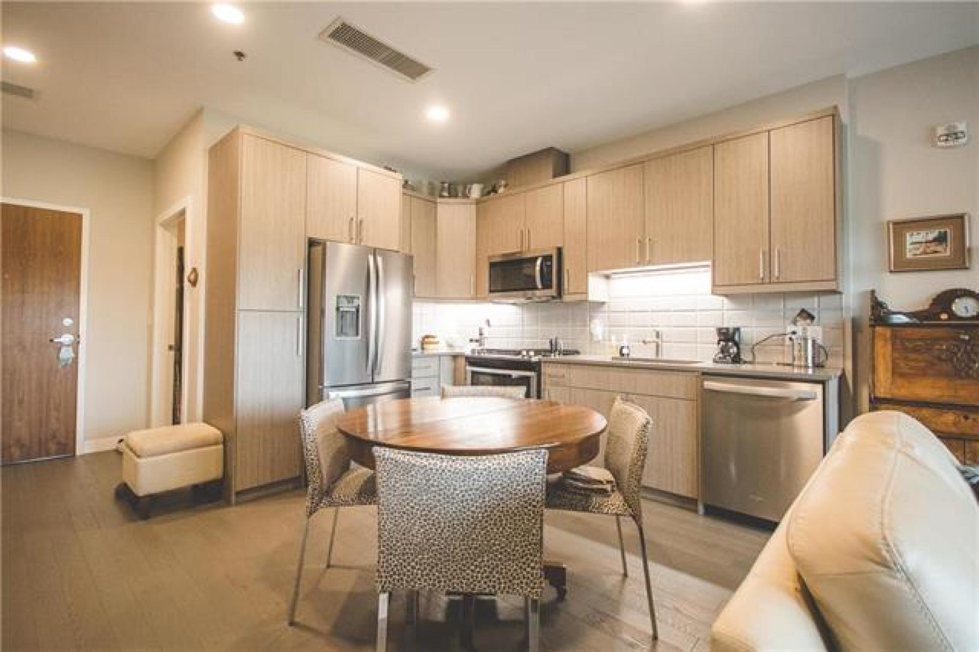 218139 Tuxedo Avenue, R3N 0H6, 2 Bedroom, One Level for sale South