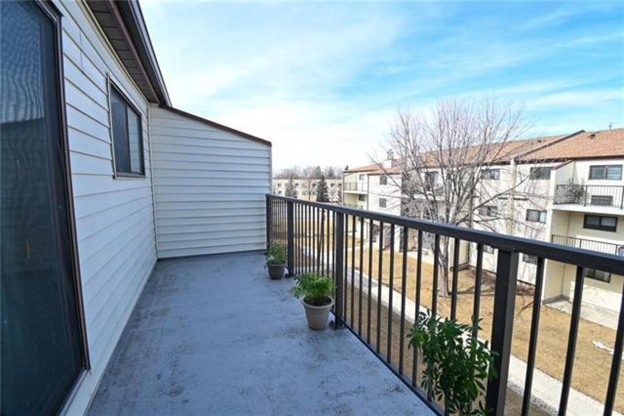 3043 Burland Avenue, R2N 2E4, 2 Bedroom for sale South East Winnipeg